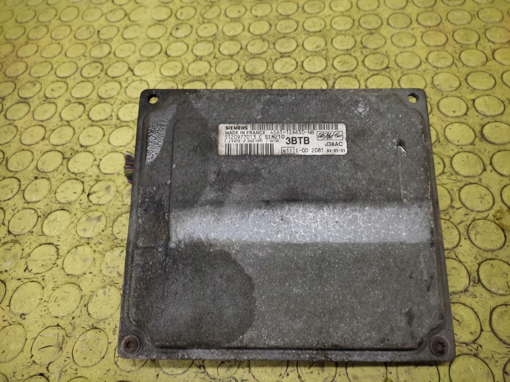 FORD FIESTA 1.4 control unit of the engine 4S6112A650NB