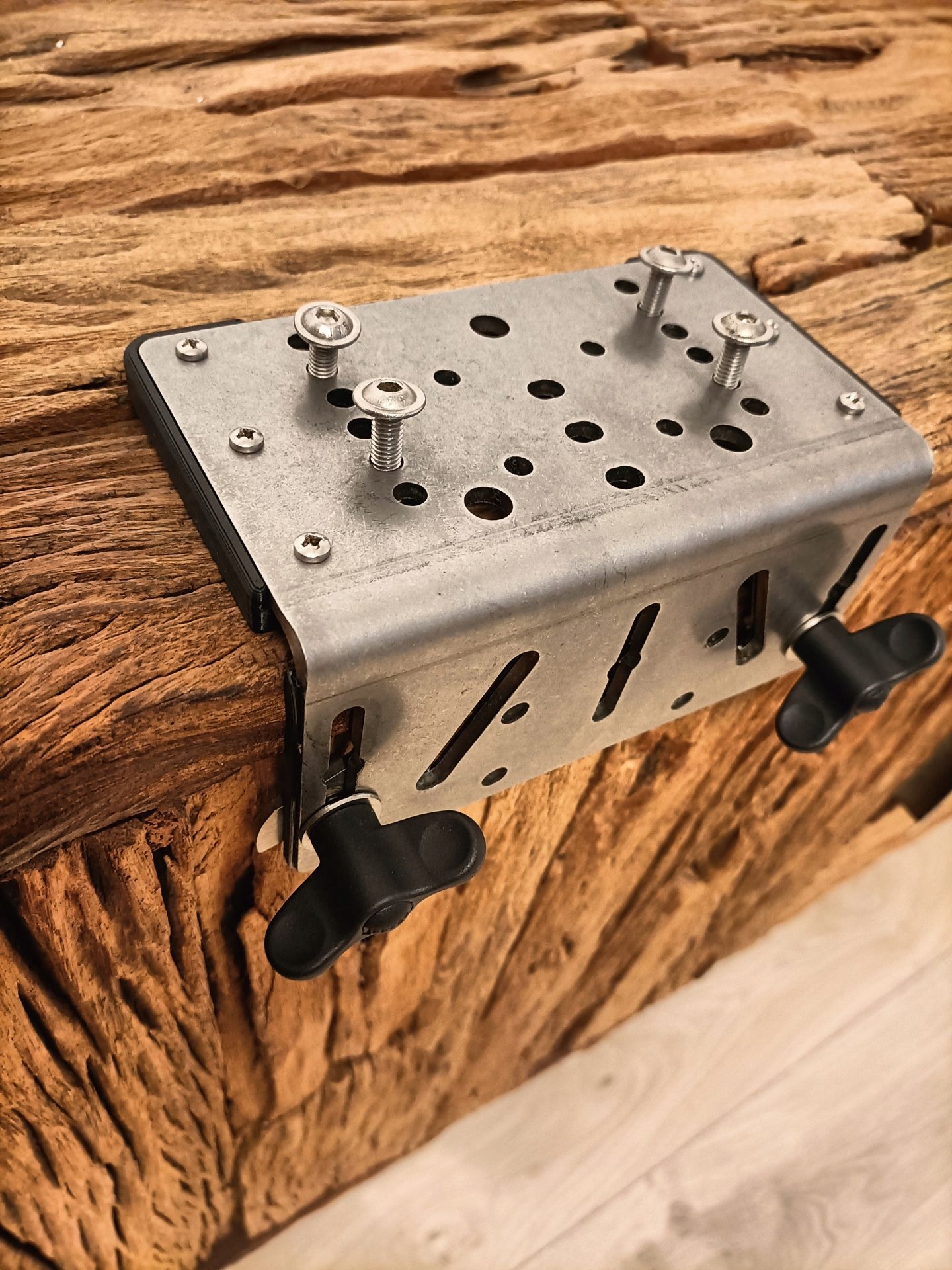Adapter Uchwyt Podstawa Montażowa Ked Na Burtę Łodzi North Silver 90*