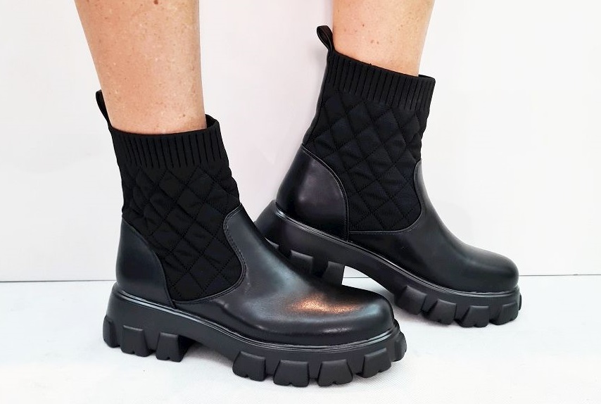 CZARNE ELATYCZNE BOTKI BUTY TRAPERY SKARPETA 41