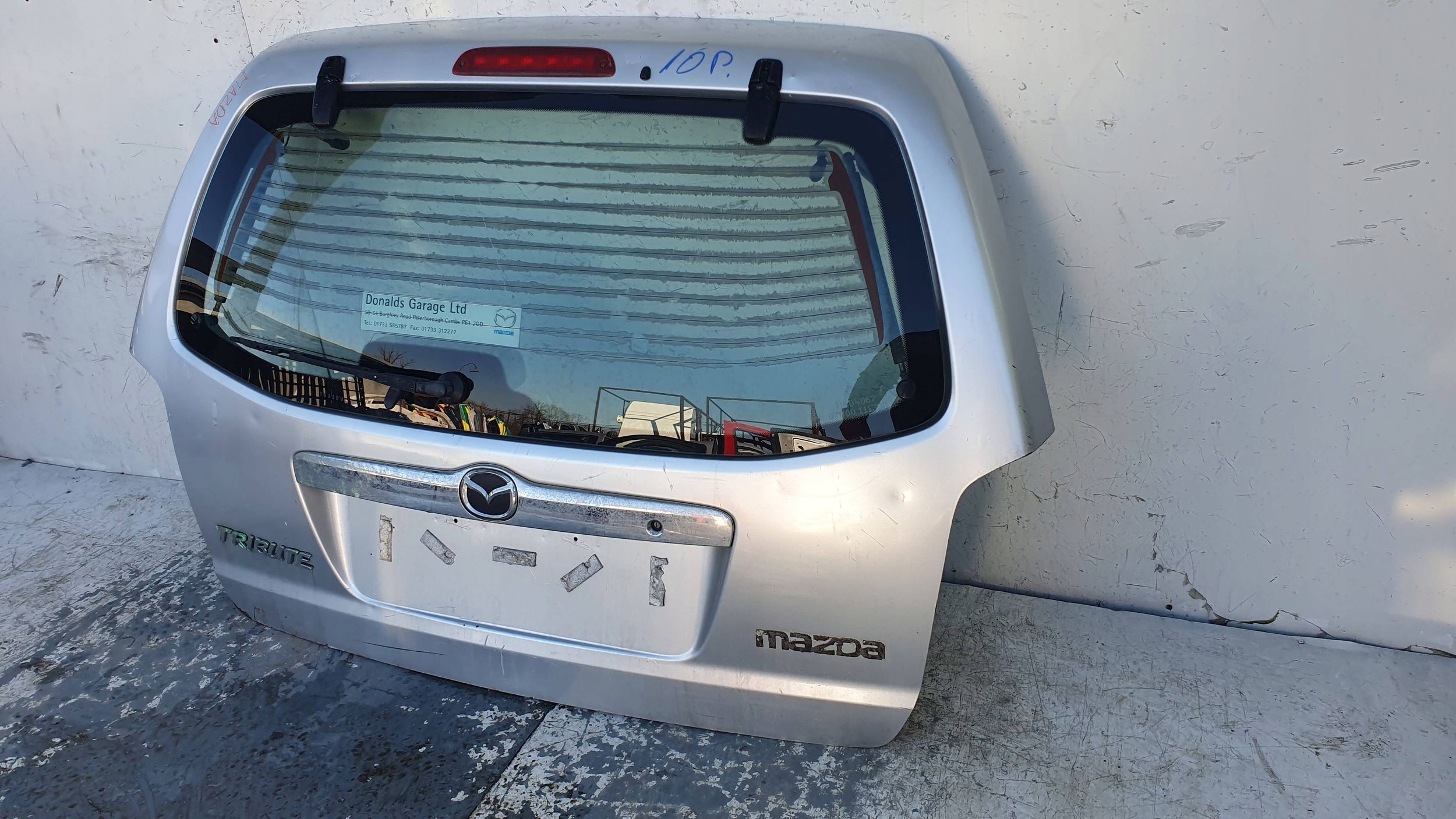 Mazda Tribute trunk door boot €
