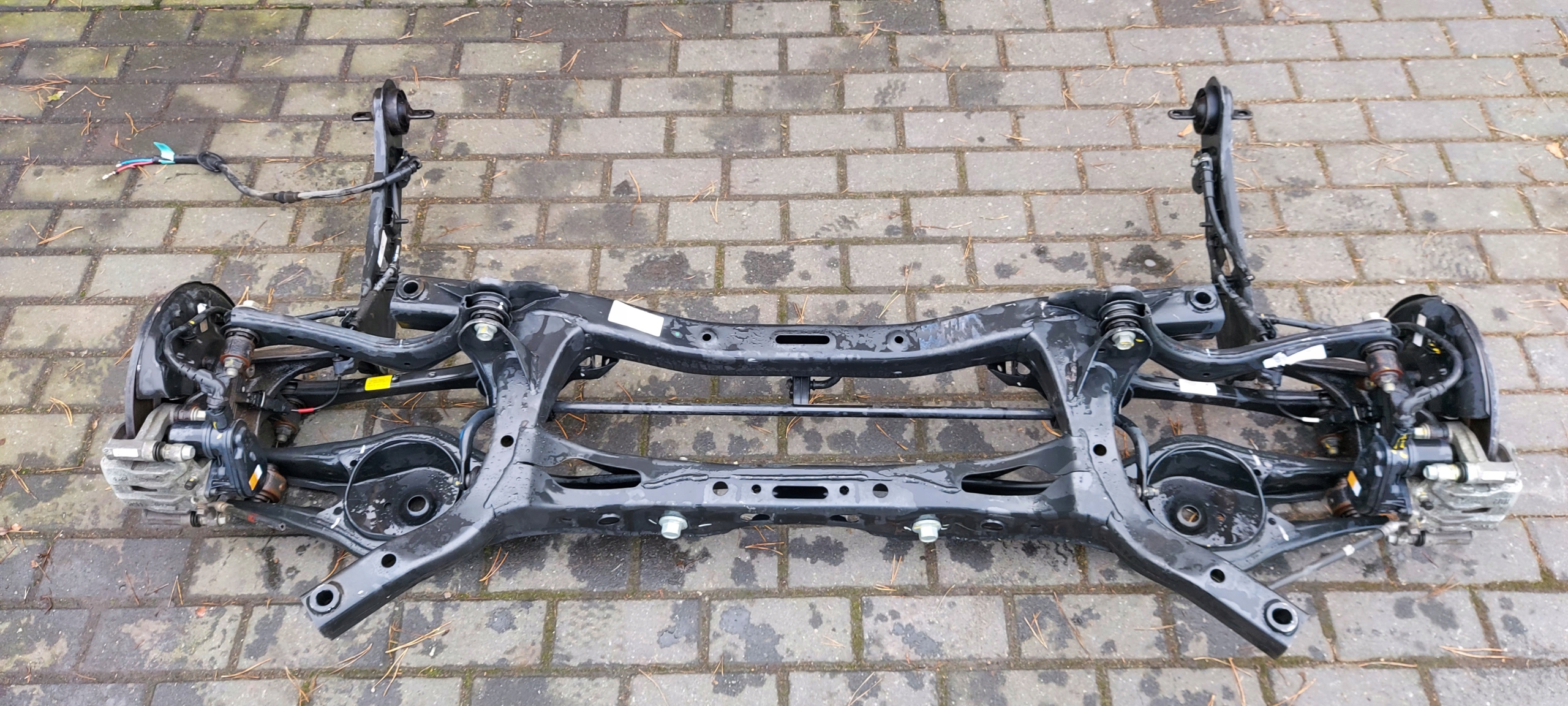 KIA CEED III 23- BELKA OŚ ZAWIESZENIE TYŁ KPL.