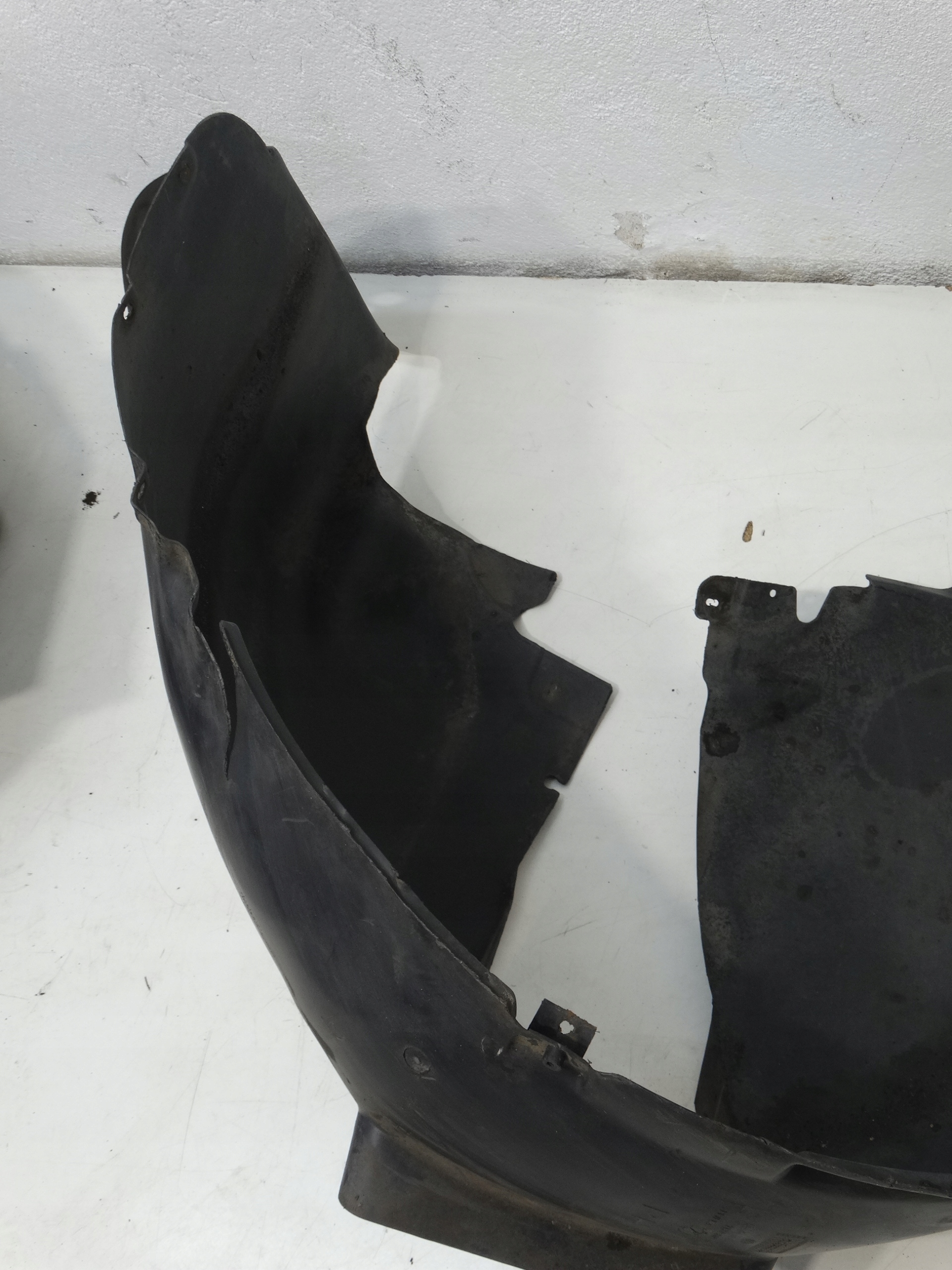 mudguard right front front VOLKSWAGEN T5 TRANSPORTER 7H0809962B