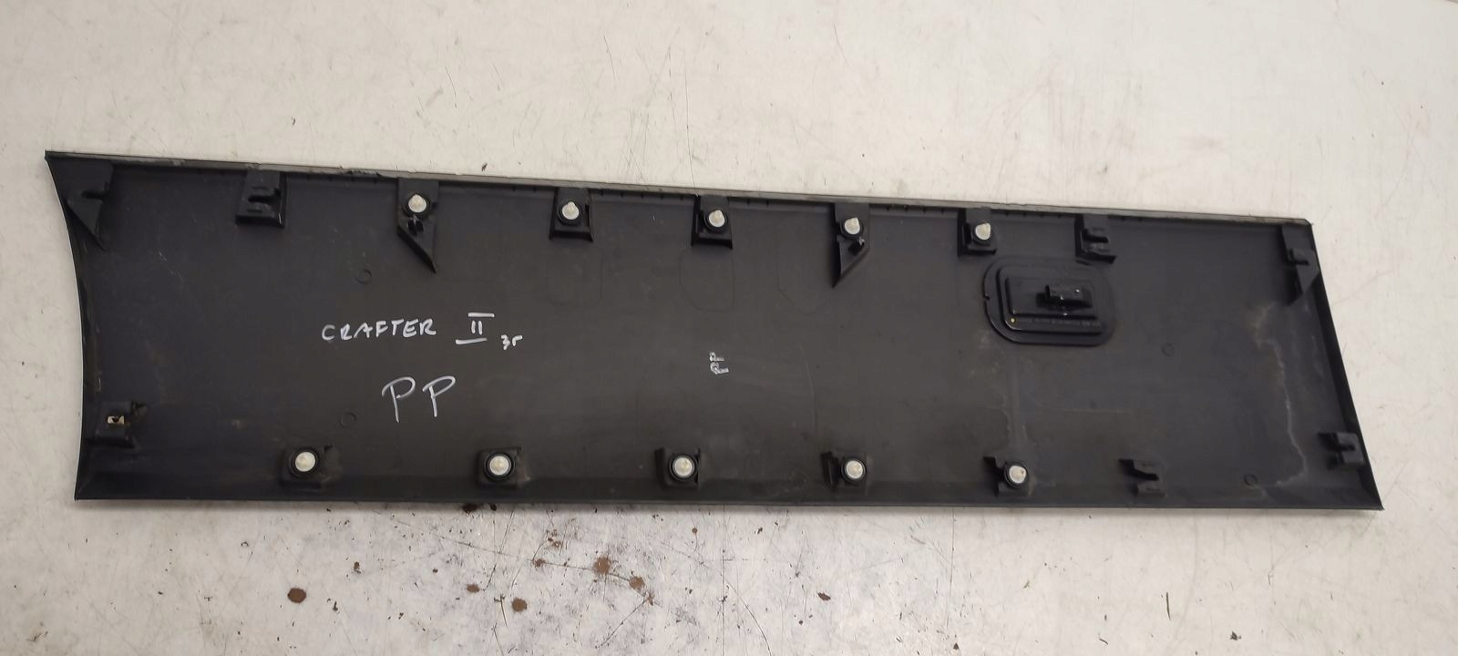 moulding side VW Crafter II 7C0