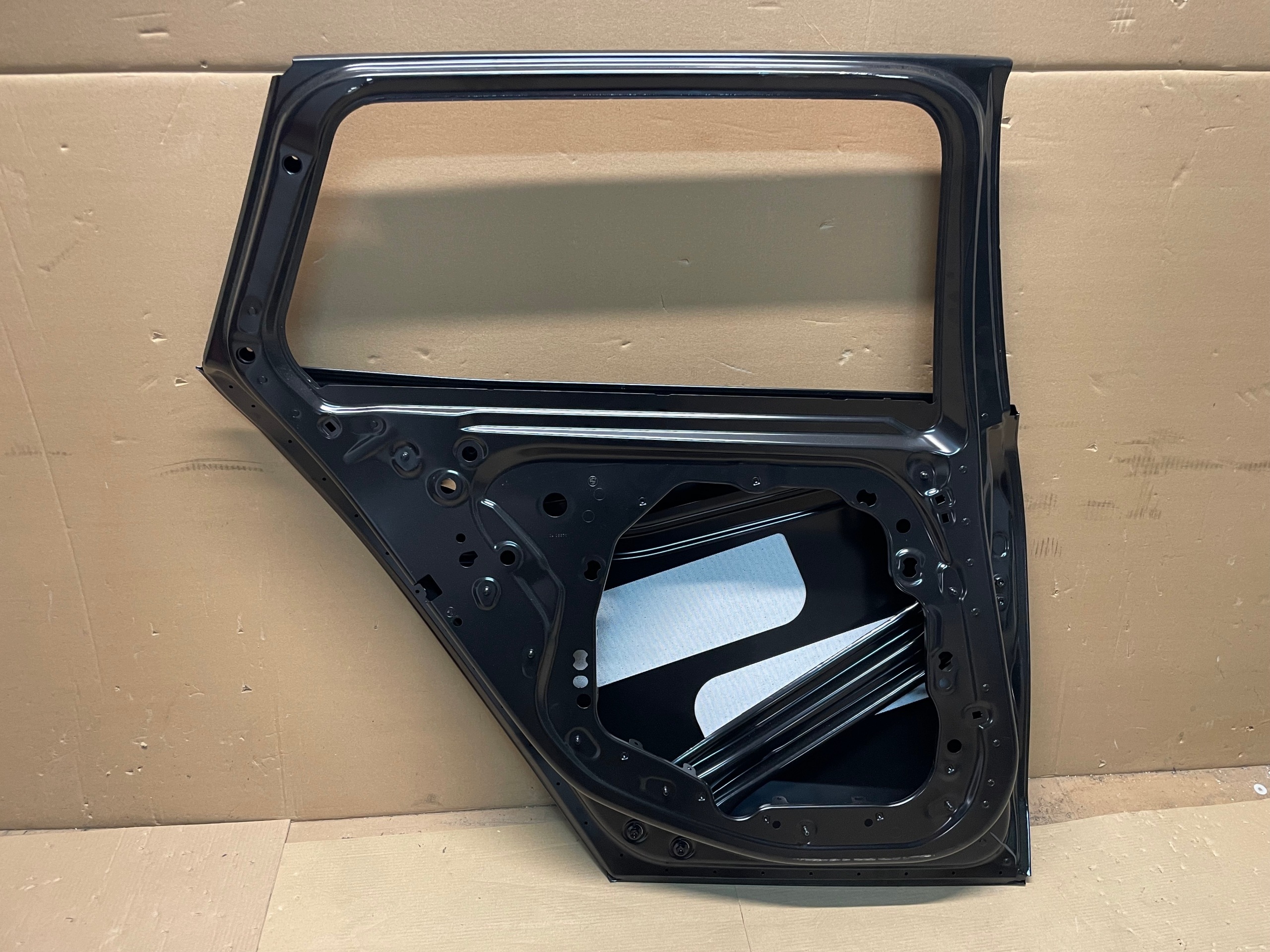 Tür heck links BMW 5 G61 M5 G99 neu Original