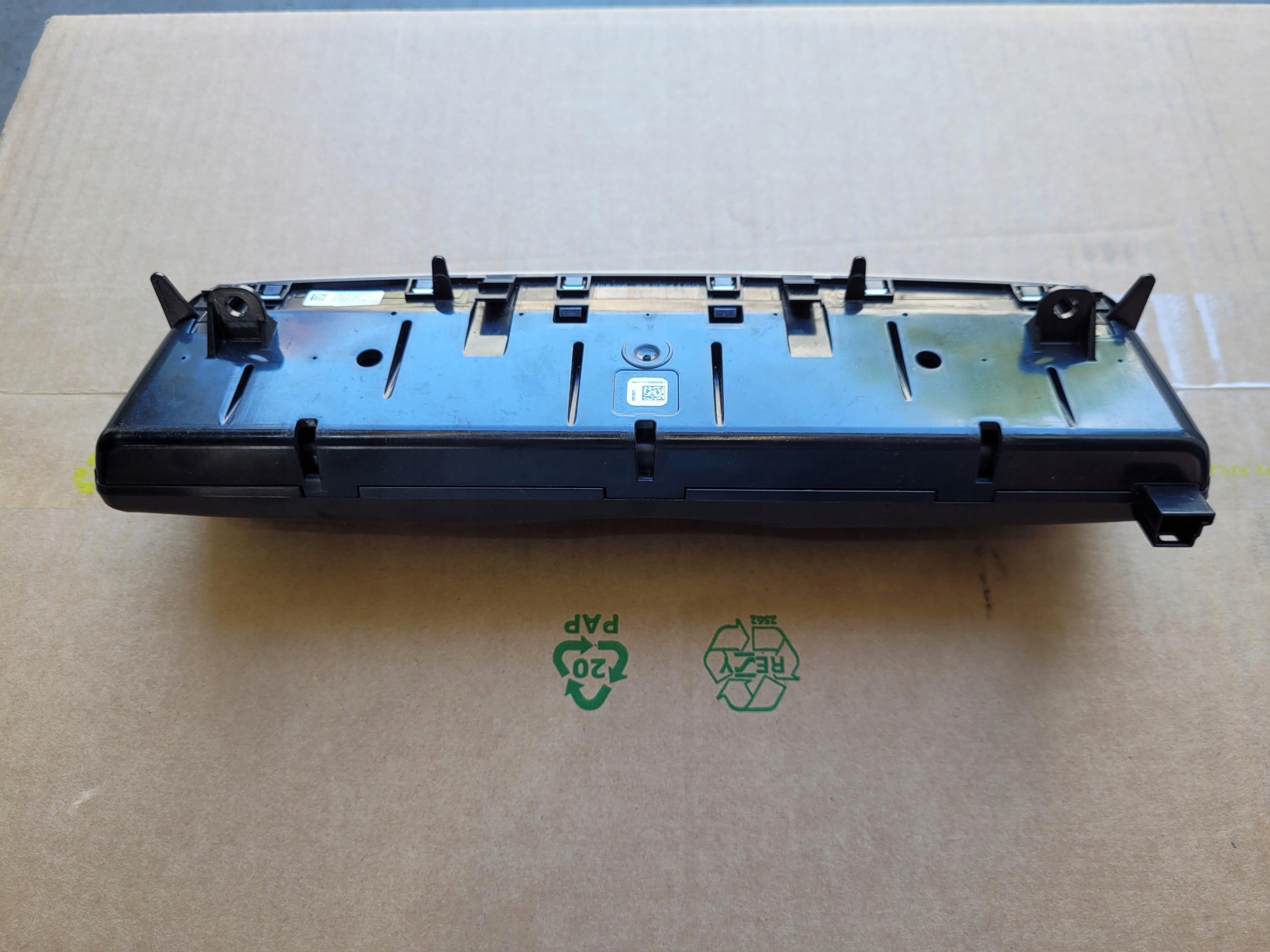 prekidač PANEL rešetka ventilacije klimatizacije A2139054707 MERCEDES W213 S213 E