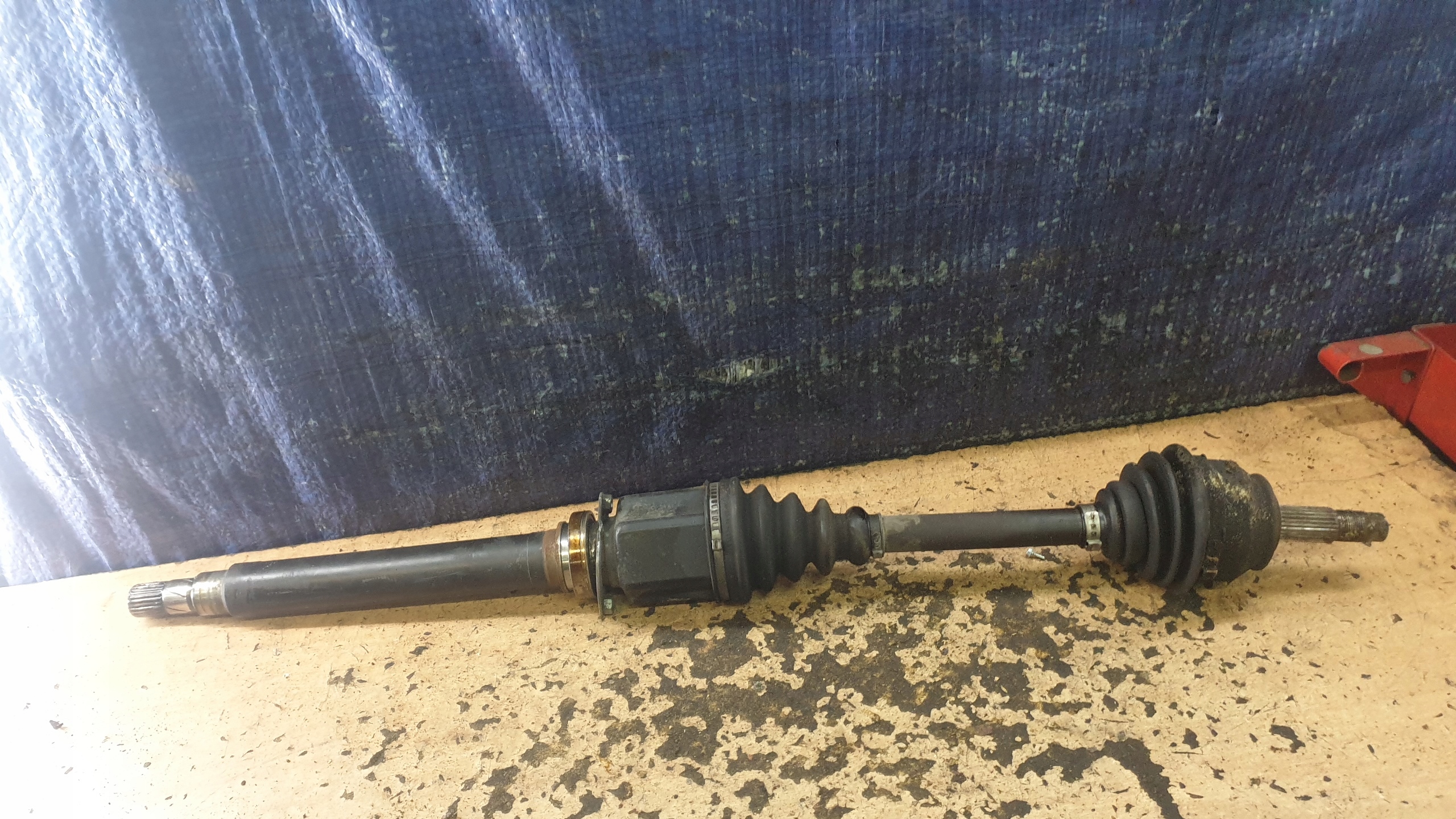 FIAT BRAVO II 1.4 T-JET PÓŁOŚ PÓŁOŚ PRAWA PRZÓD PRZEDNIA DŁUGA