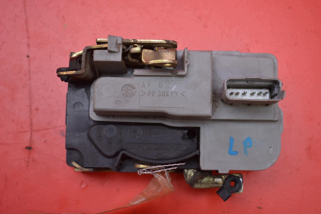lock door left front front EU PEUGEOT 206 5D HB LIFT 02-09