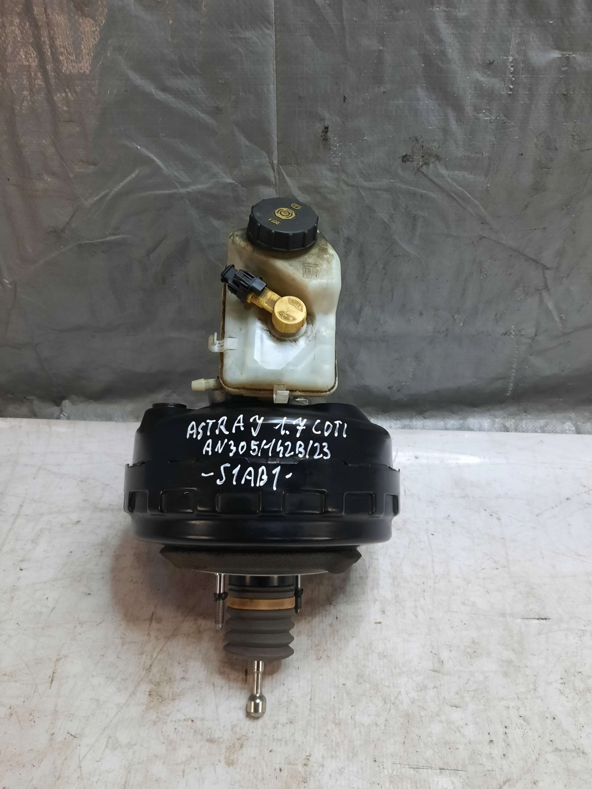Opel OE 13338057 servo Servofreno