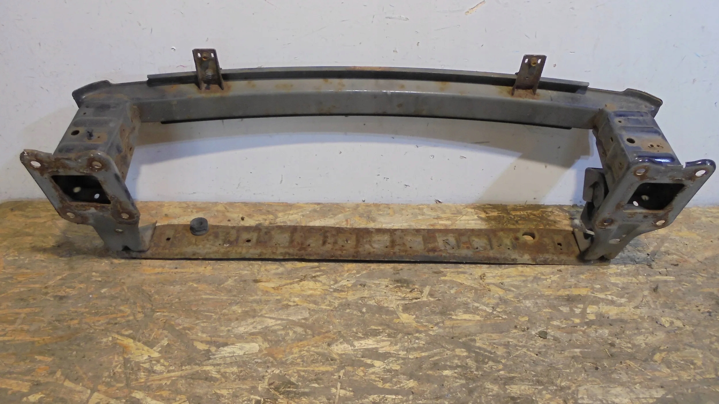 bumper support front Ford Mondeo Mk4 08