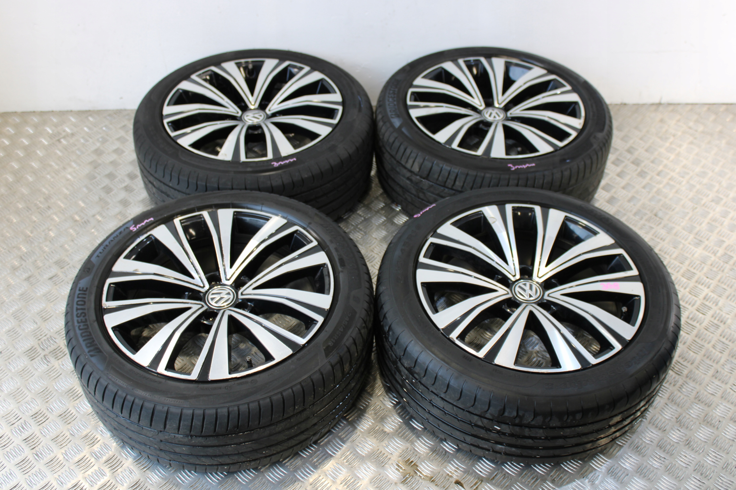 wheels discs disc 245/45 R18 ET40 VW ARTEON 3G8