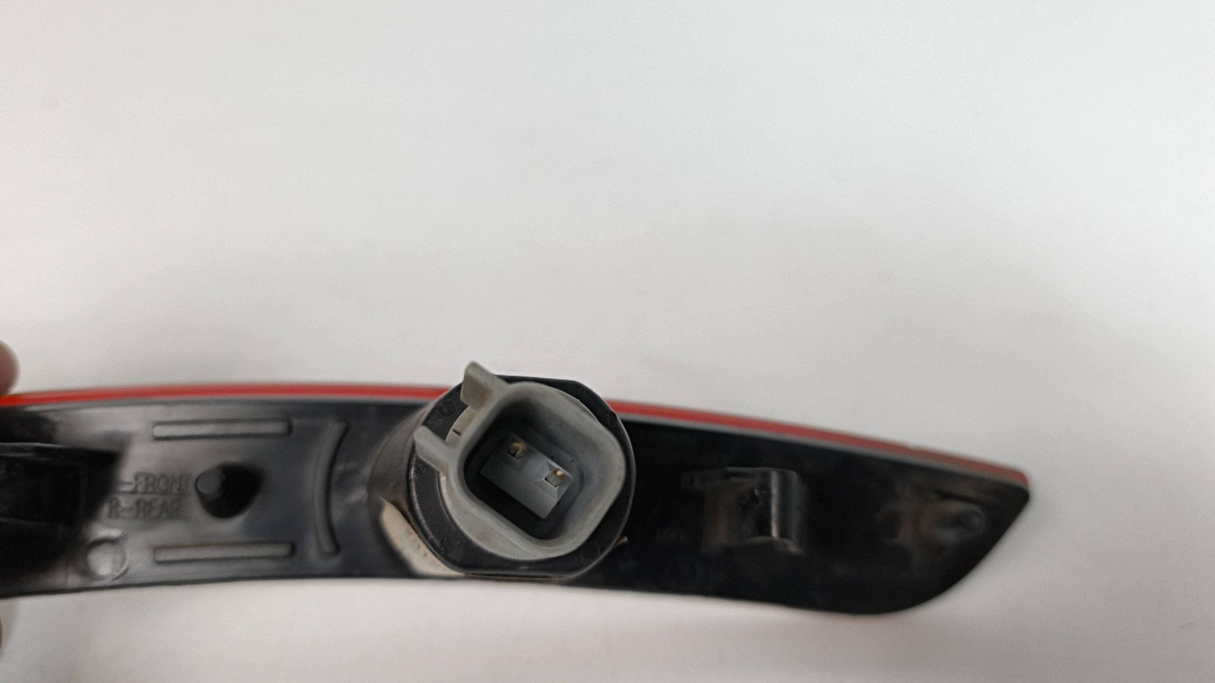 Chevrolet Camaro 16+ Odblask bumper right rear part right rear 23126885