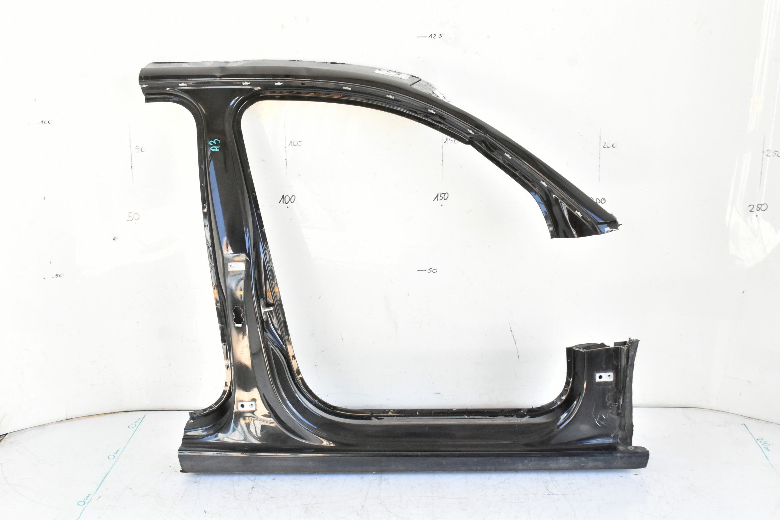 PRÓG PRAWY PRZÓD SŁUPEK AUDI A3 8V 5DRZWI SPORTBAC