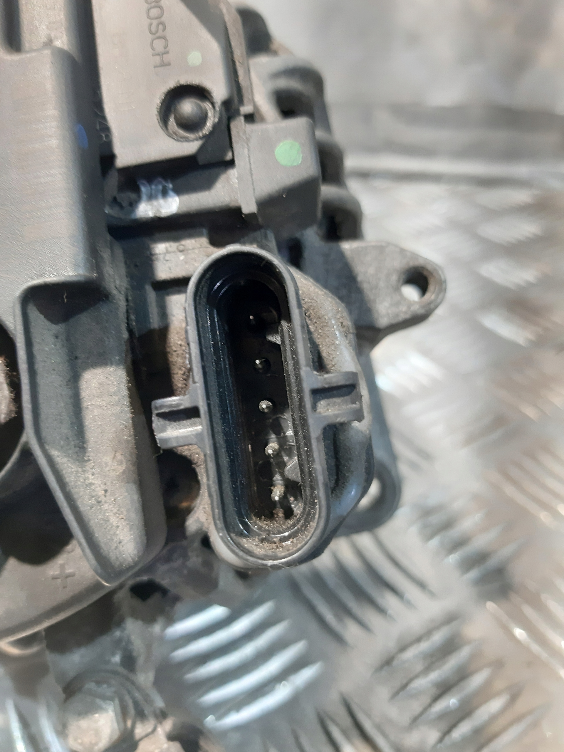 Alternator Bosch 0 124 655 037 110A DAF