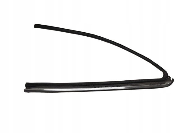 ALFA ROMEO GIULIA GT JUNIOR 63- USZCZELKA LISTWA SZYBY PRAWY TYŁ