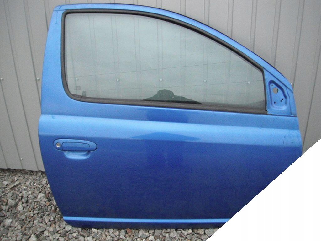 TOYOTA YARIS 3D 98-06 SZYBA PRAWA