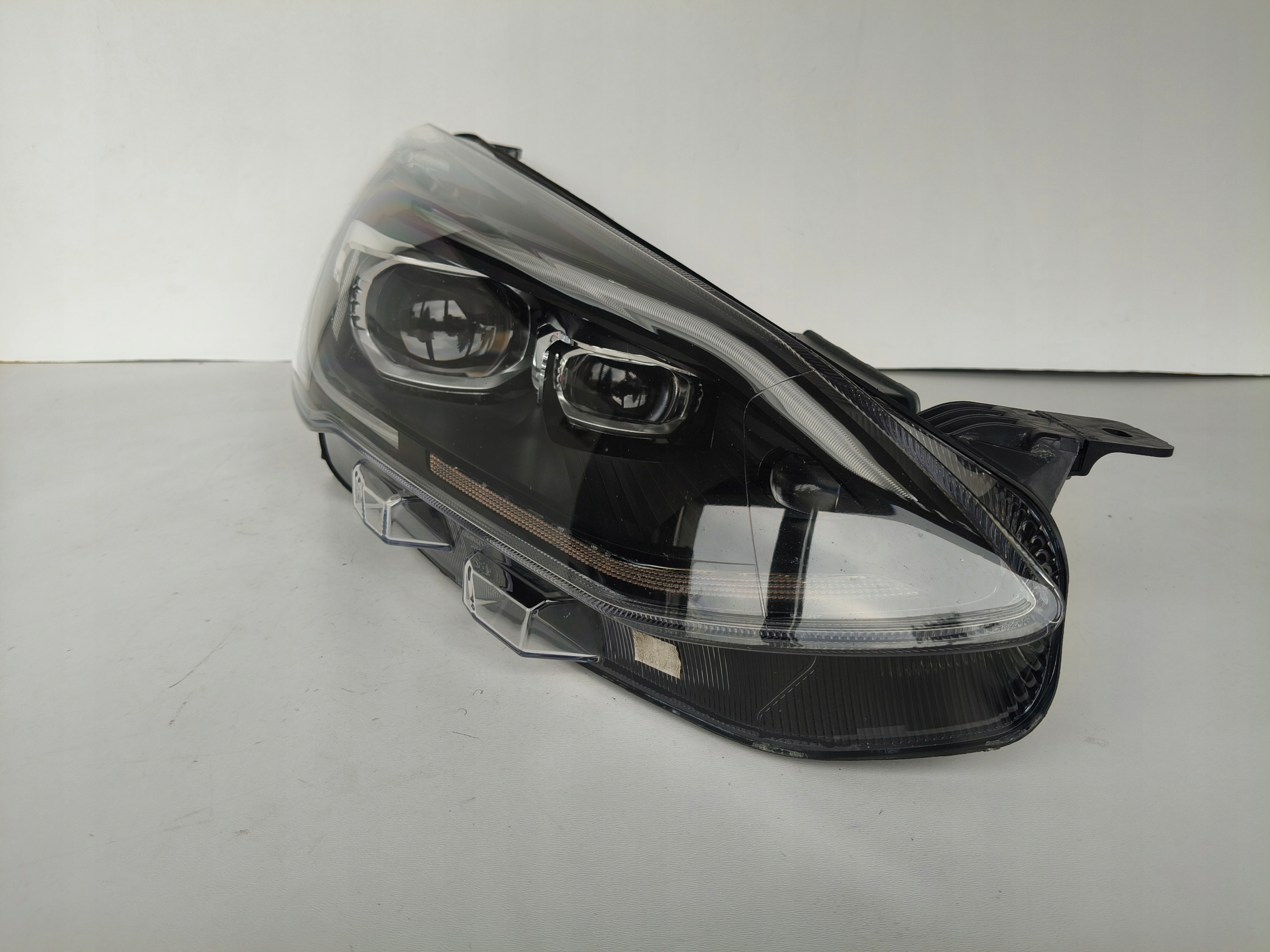 light right REFLEKTOR FORD FOCUS MK4 18- FULL LED