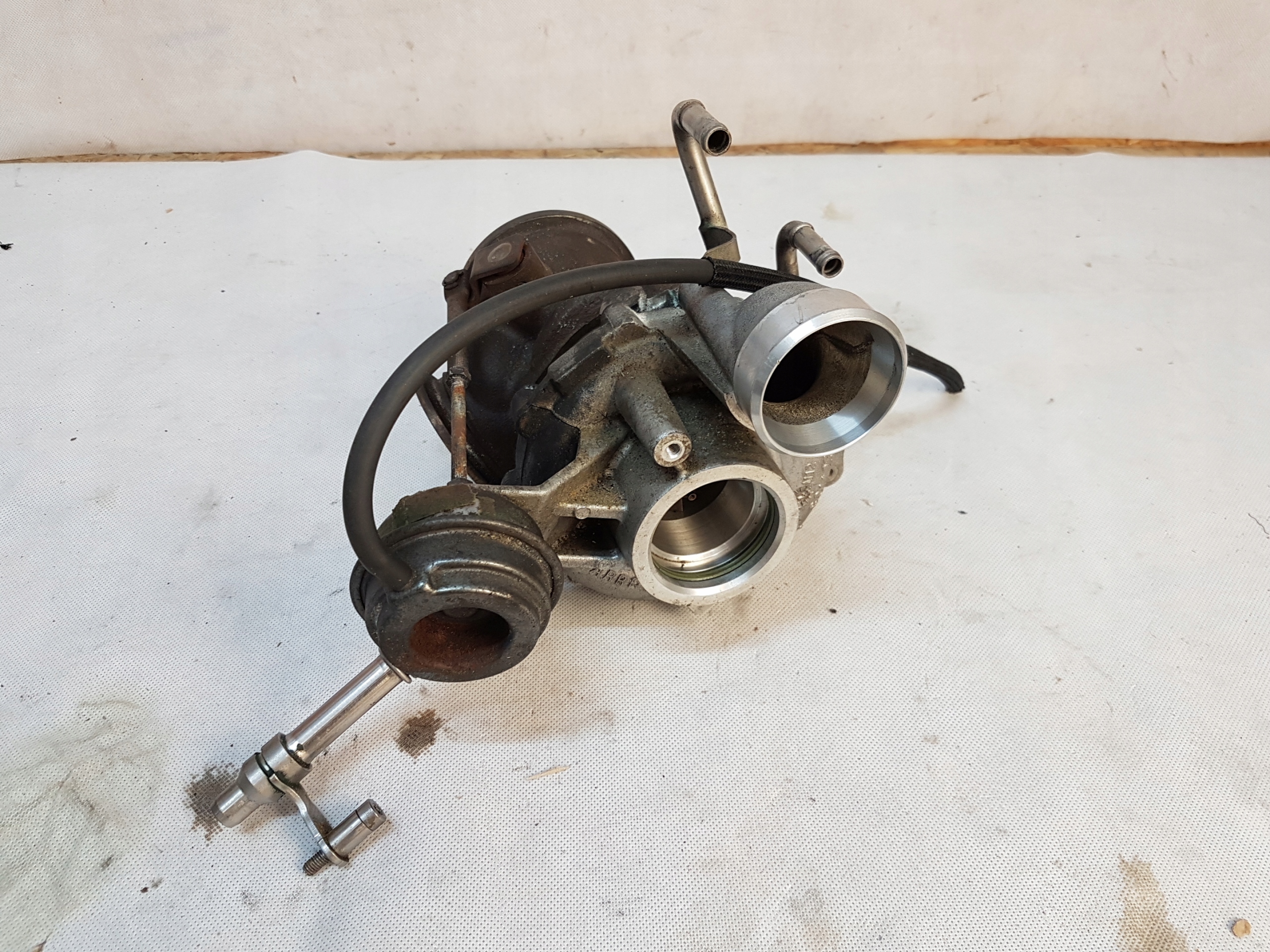 BMW F06 F12 F13 F10 M5 M6 TURBINA 7846919