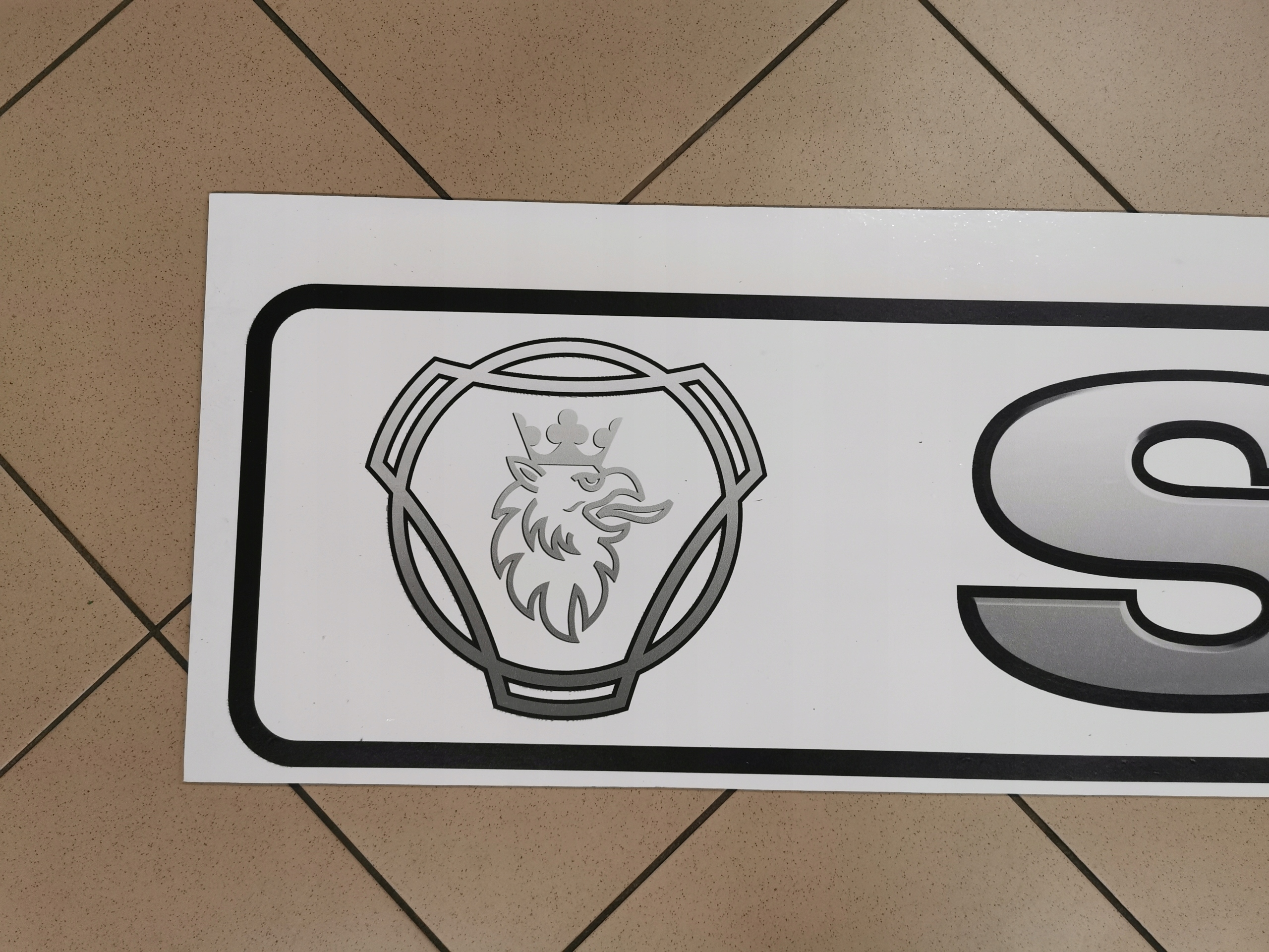 Chlapacz fartuch naczepy przyczepy SCANIA bialy Installation side Rear