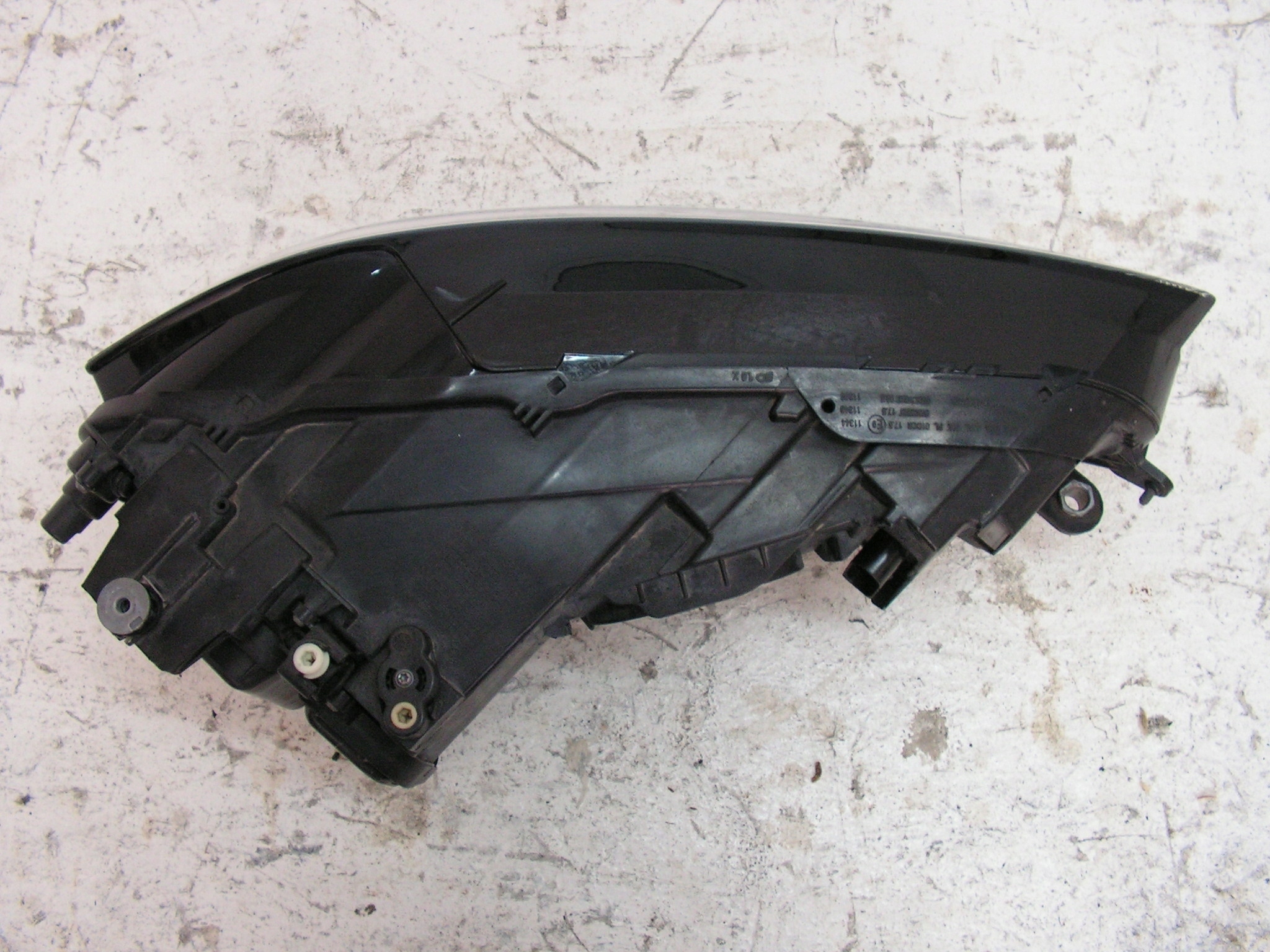 VW Sportsvan light Bi Xenon left front 517941031B