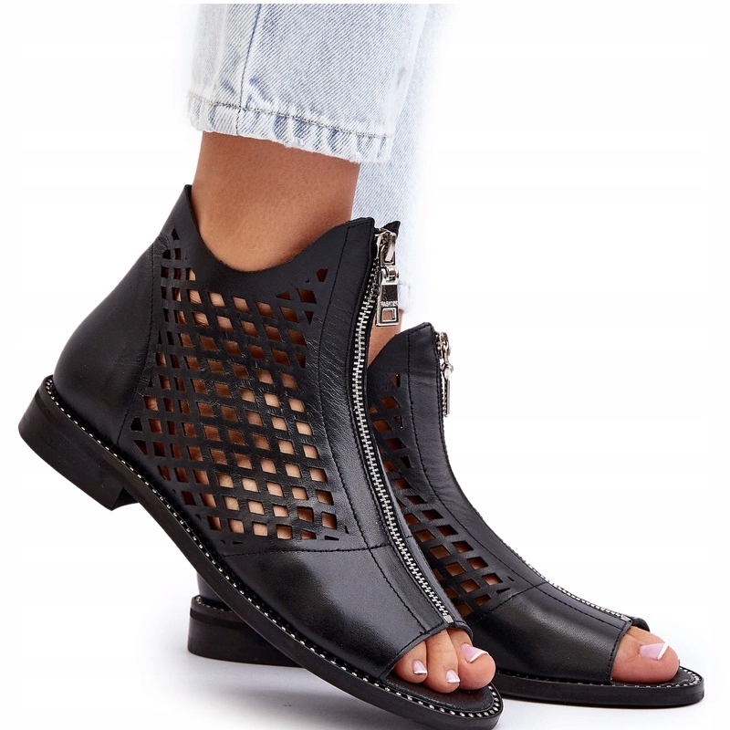 Zazoo 977/L Dámské Kožené Perforované Sandály S Plochým Podpatkem, Černé, Velikost 40