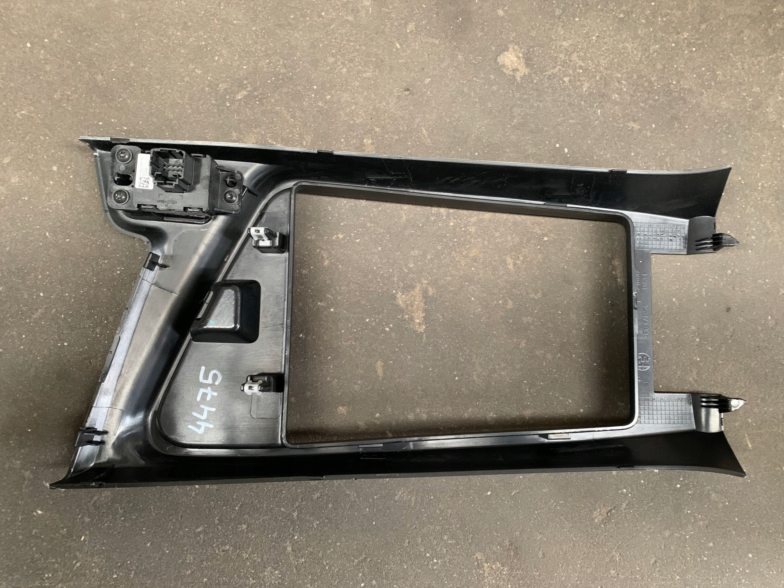 ALFA ROMEO STELVIO защита рамка консоль средняя 156141142