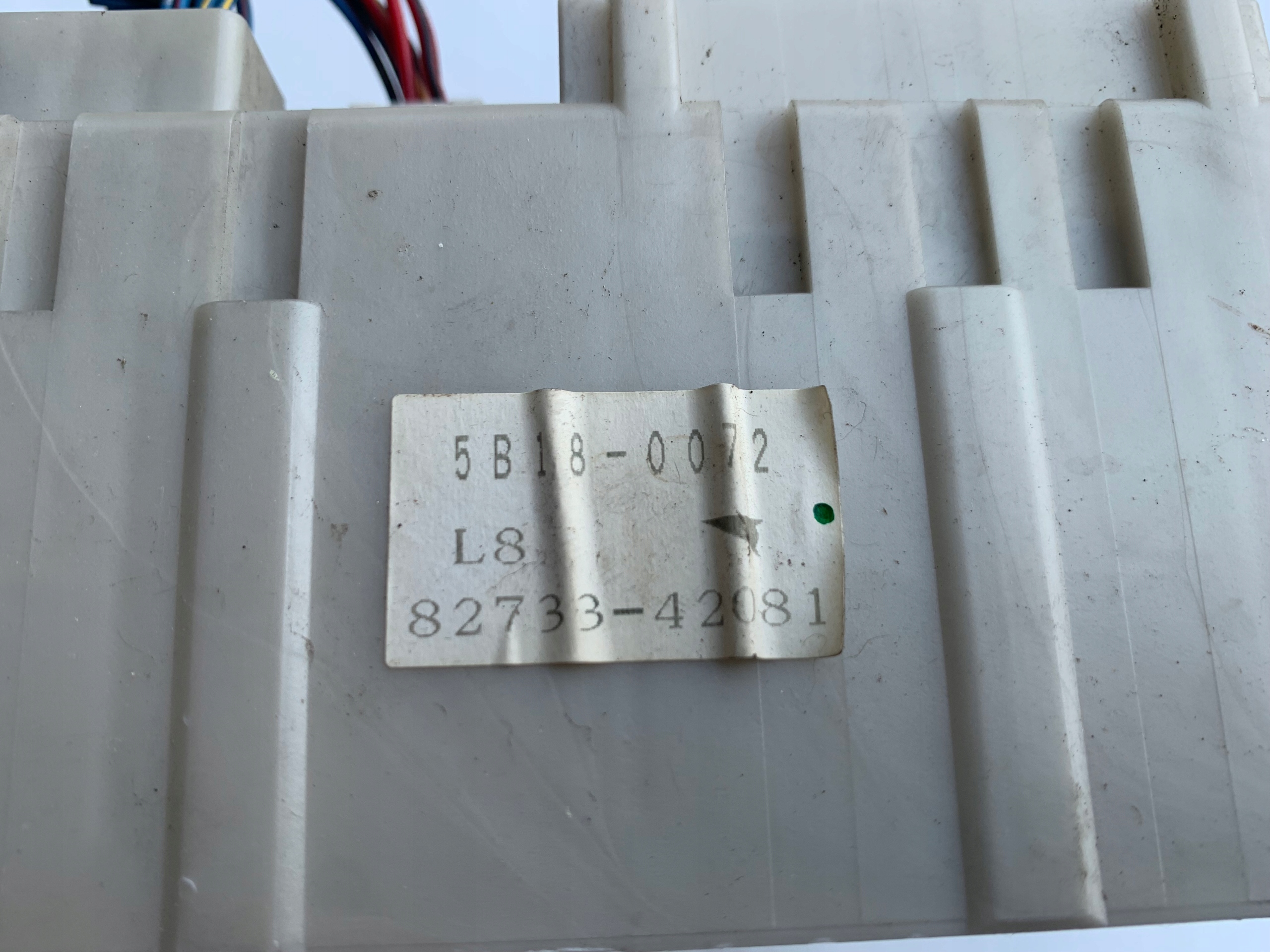 TOYOTA RAV-4 II LIFT 2.0D Module fusibles