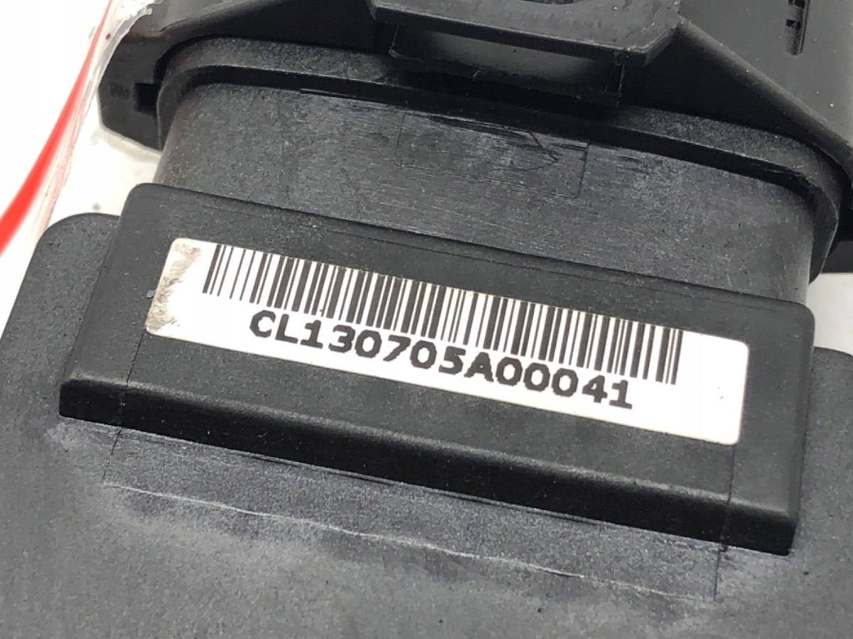 CZUJNIK SPRZĘGŁA HYUNDAI i40 12-22 Producent części OEM