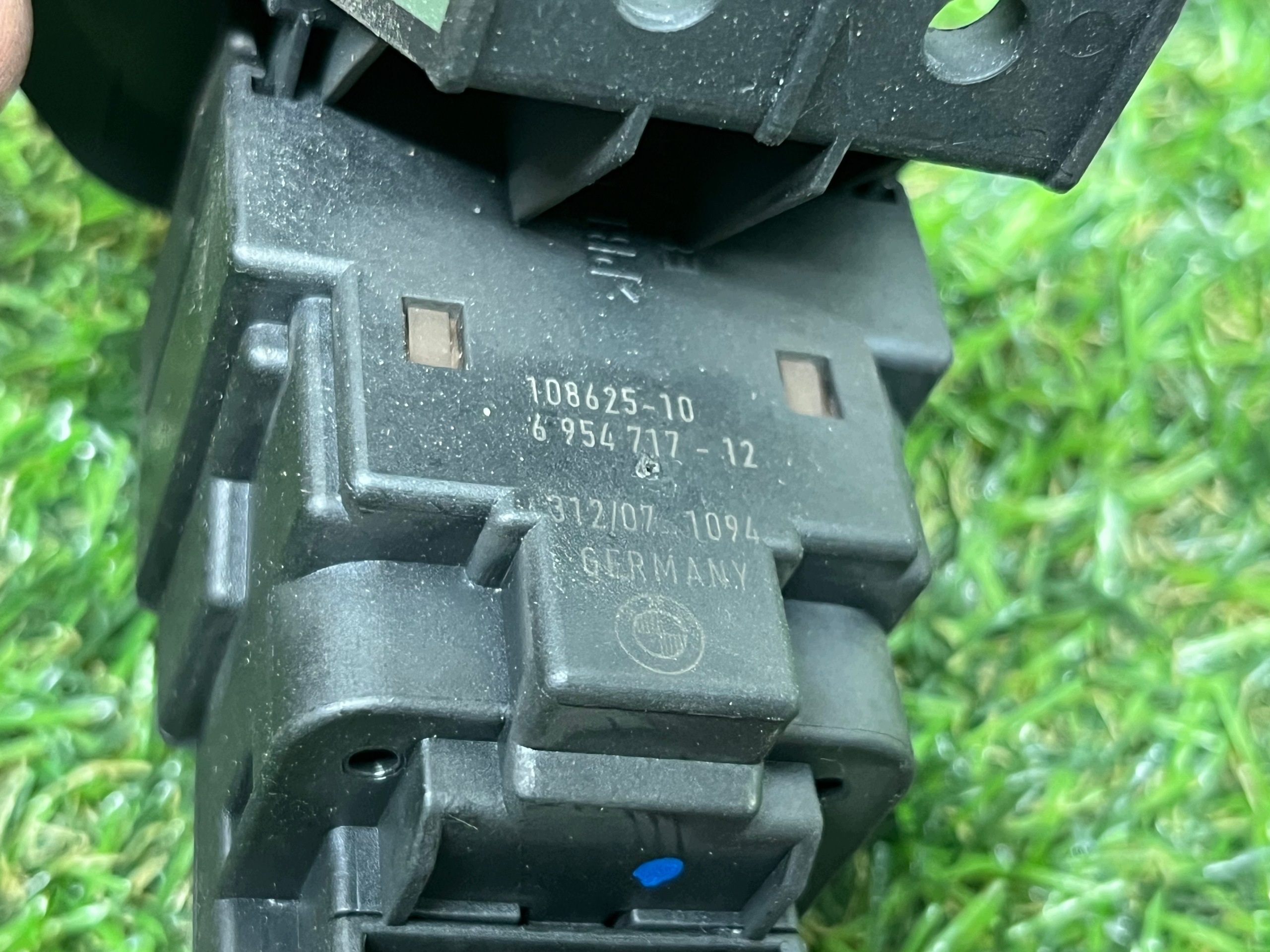 ignition Z with key BMW E87 6954717-12