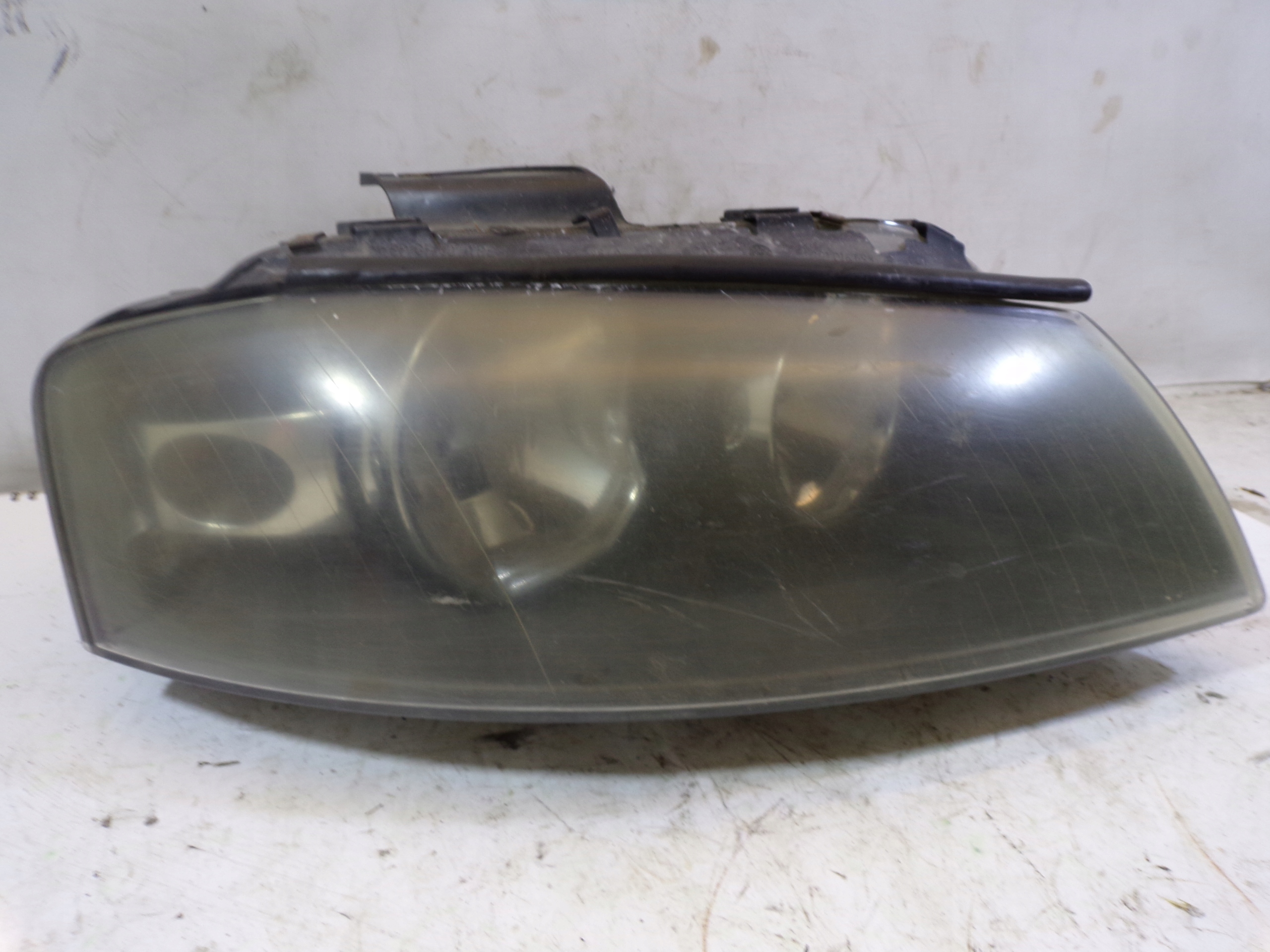 light front front right AUDI A3 8P before lift small grill (1) (K1)