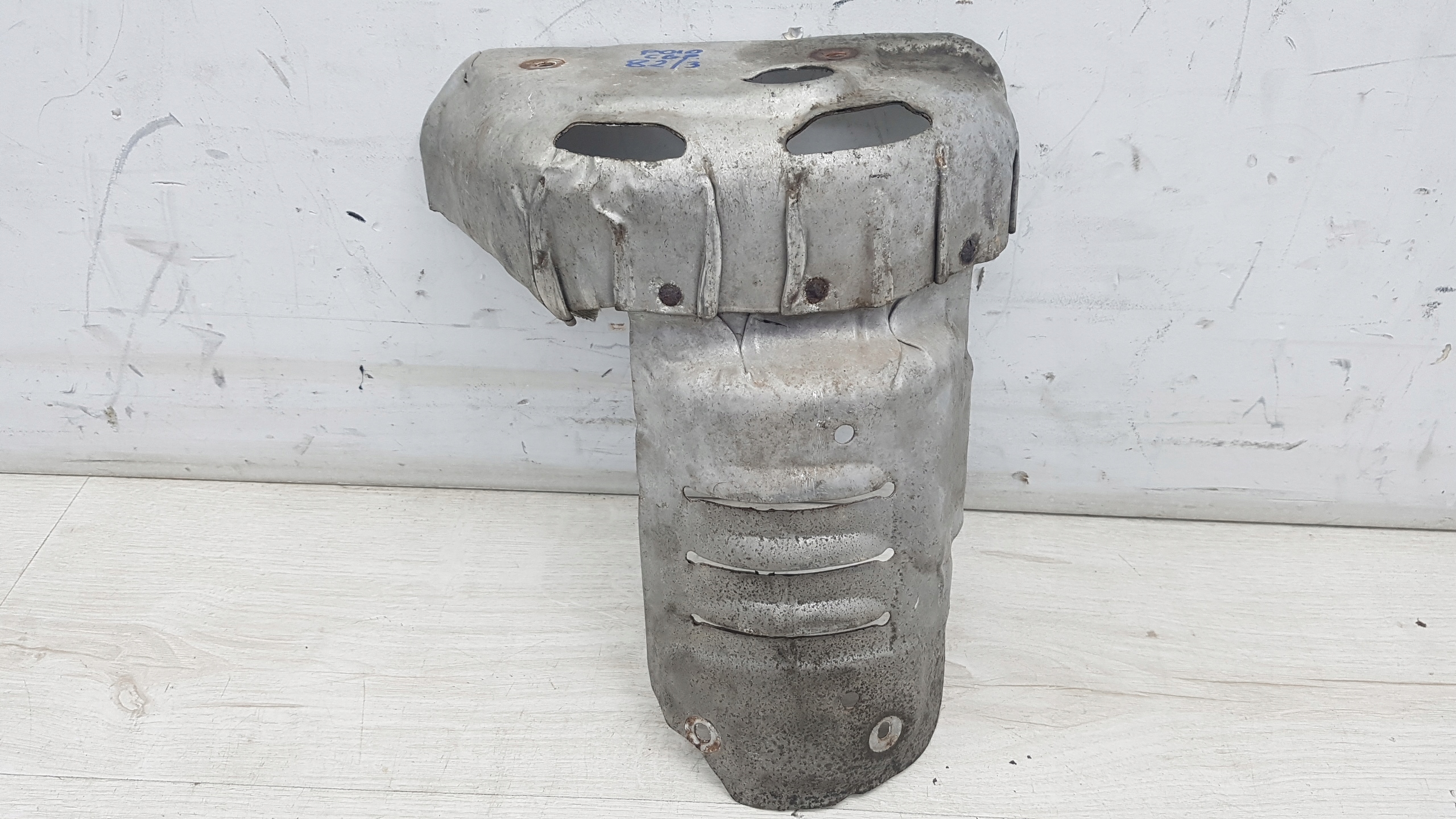 82/3 - VW POLO 6N CGP ТЕПЛОЗАЩИТНЫЙ ЭКРАН КАТАЛИЗАТОРА