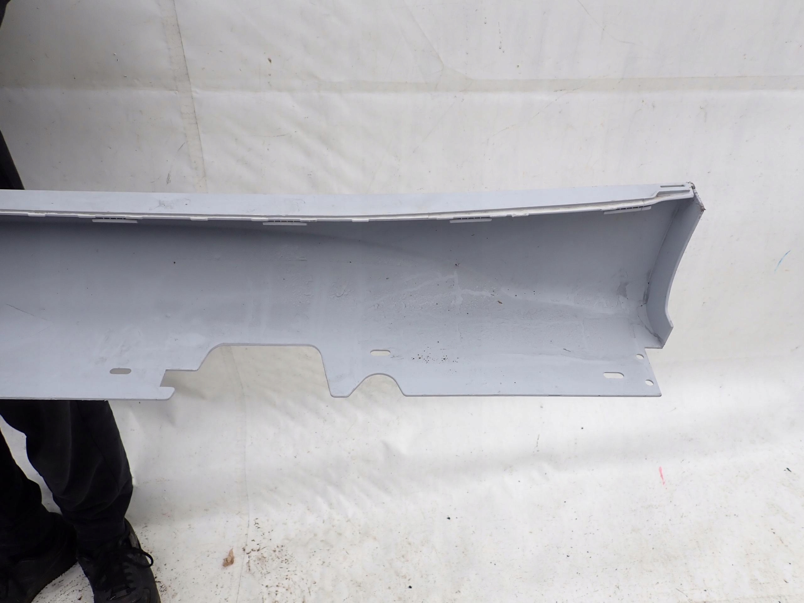 BMW X1 E84 m-packet moulding threshold right