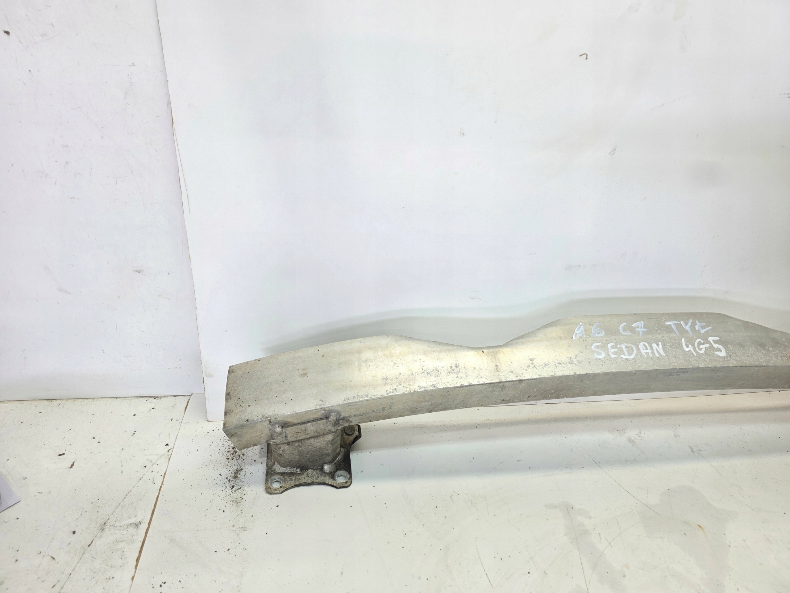 sider below bumper rear part AUDI A6 C7 sedan 4G5807309