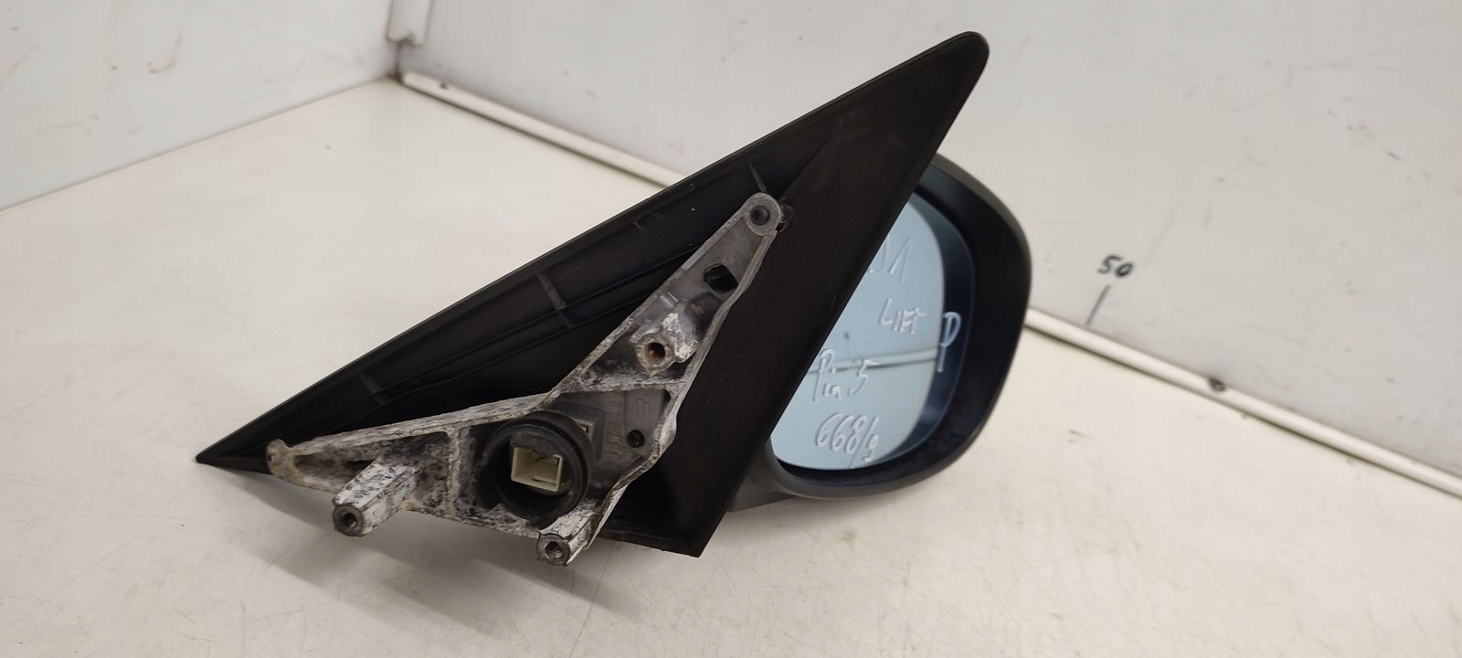 mirror right 5pin 668/9 BMW E91 LIFT 2,0D