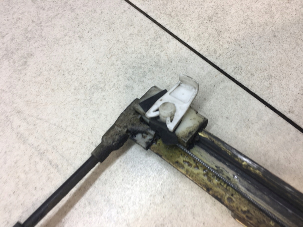 window regulator right front MEGANE and FL 0130821721