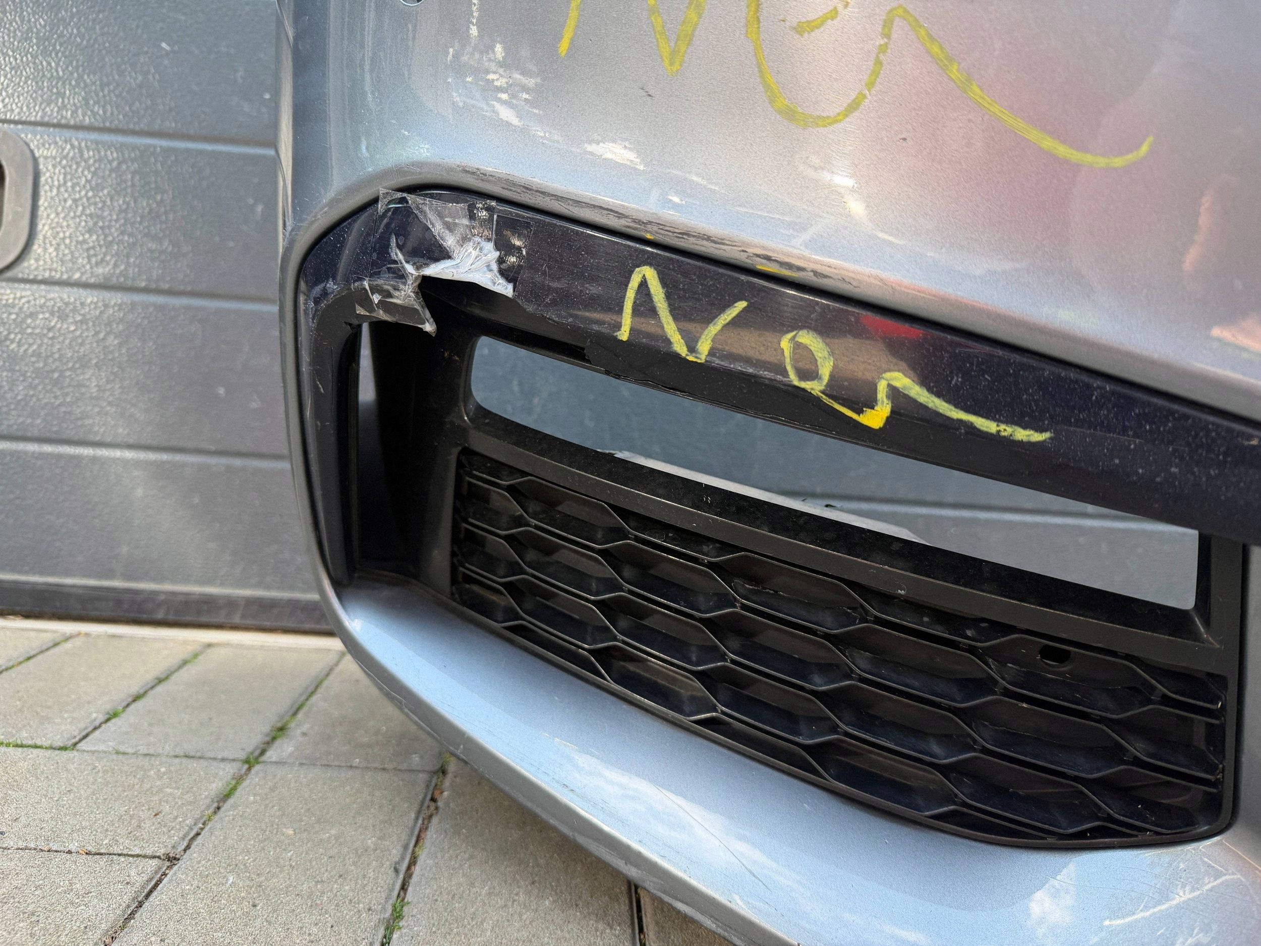 Bmw 5 G30 G31 blinds 16- M pakiet bumper front front