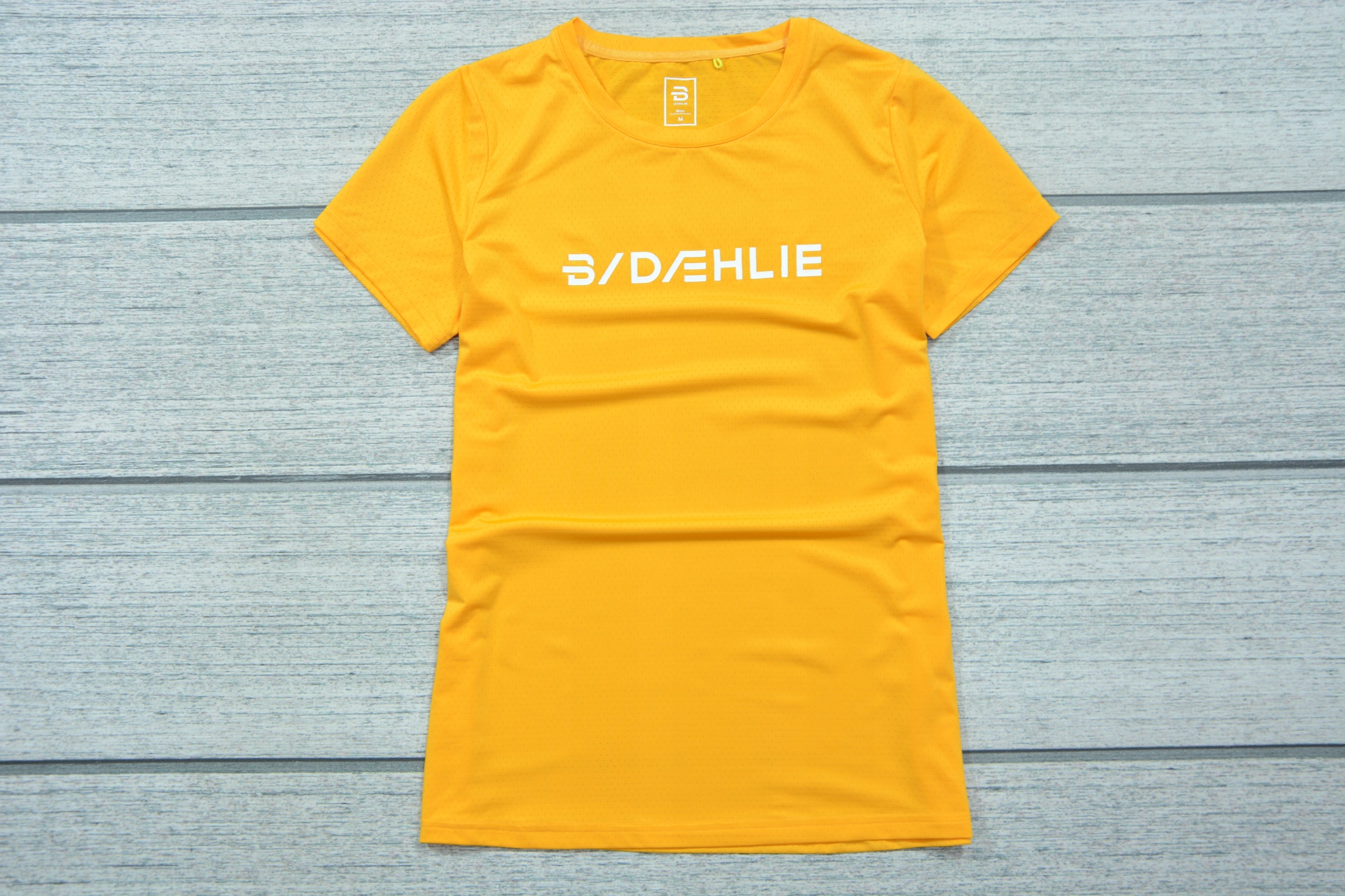 BORN DAEHLIE Stamina Lekka Koszulka Strech __ M Kod producenta ...