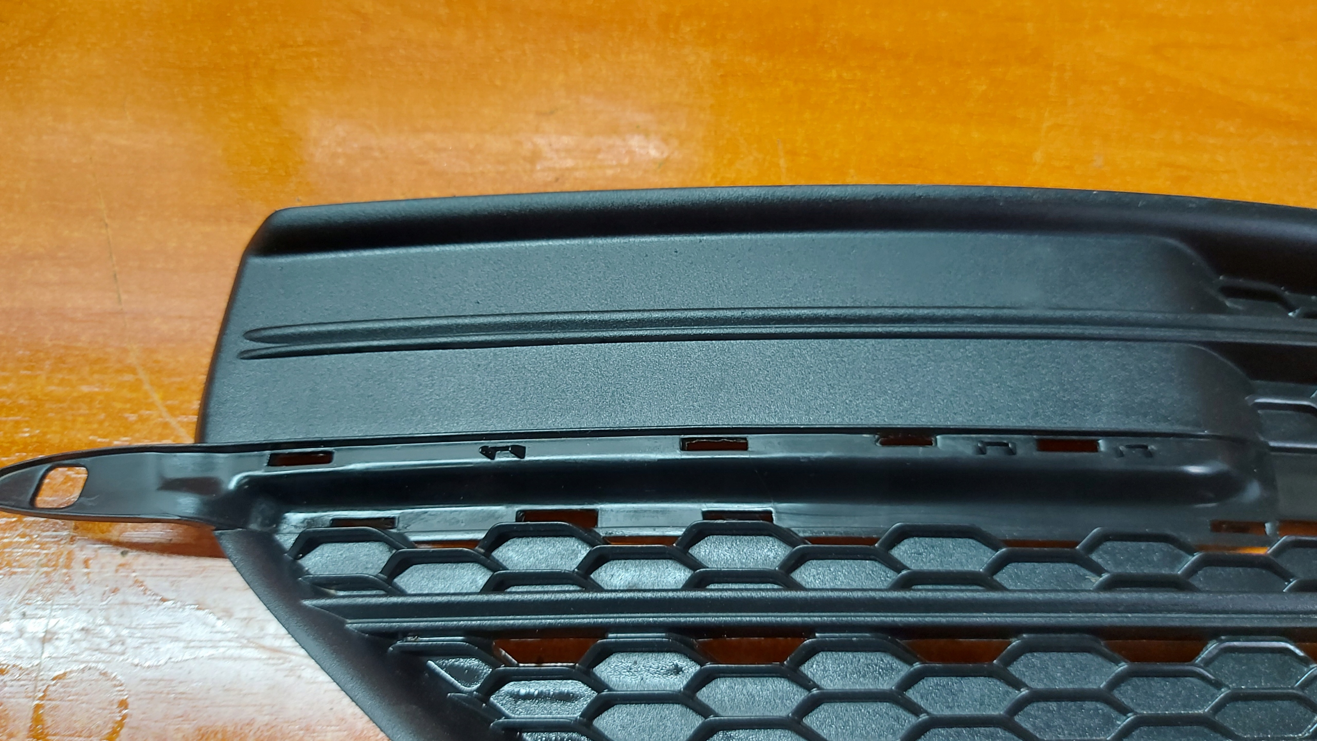 spoiler grid of a bumper left left front front VOLVO XC90 II