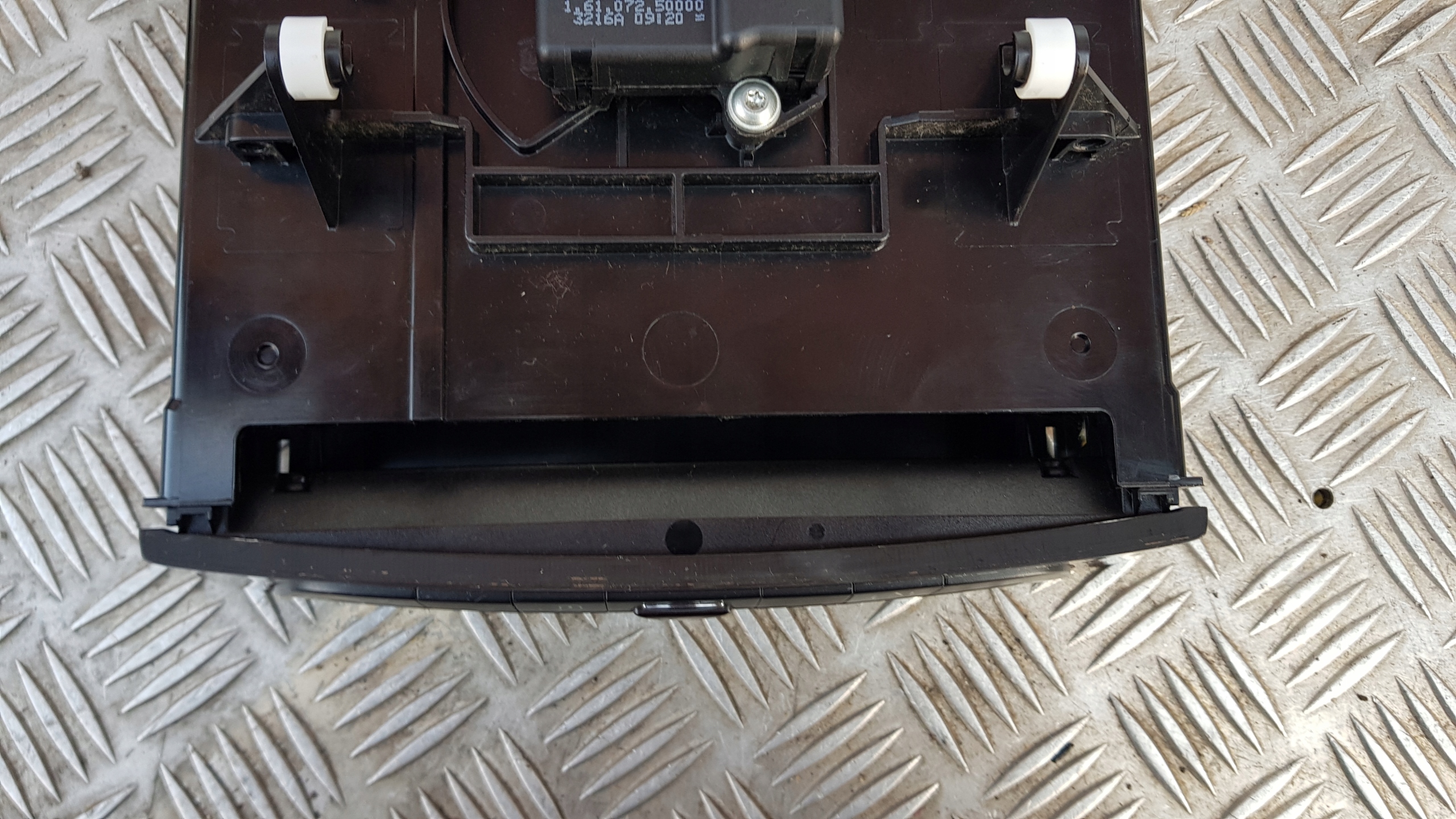 MERCEDES W211 switch PANEL GRZEANE seats AWARYJNY A2116800552