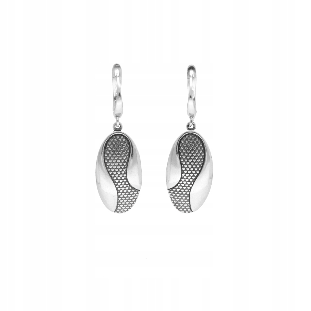 Náušnice oválné s nařaseným stříbro, oxidované