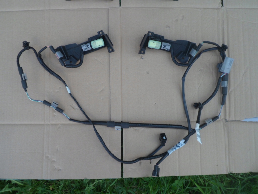 DL8V67290A GMC8-67UC1 - Mazda CX3 установка PDC датчик манекен