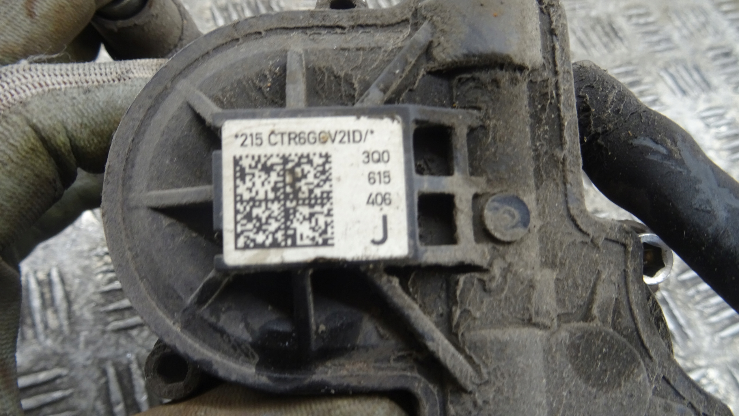 calipers left right rear part VW PASSAT B8 14r