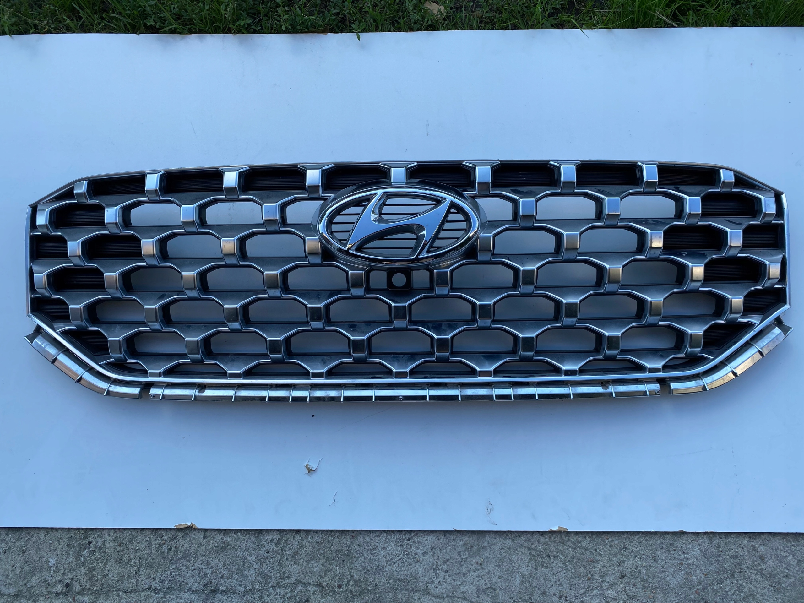 Atrapa Hyundai SantaFe Iv