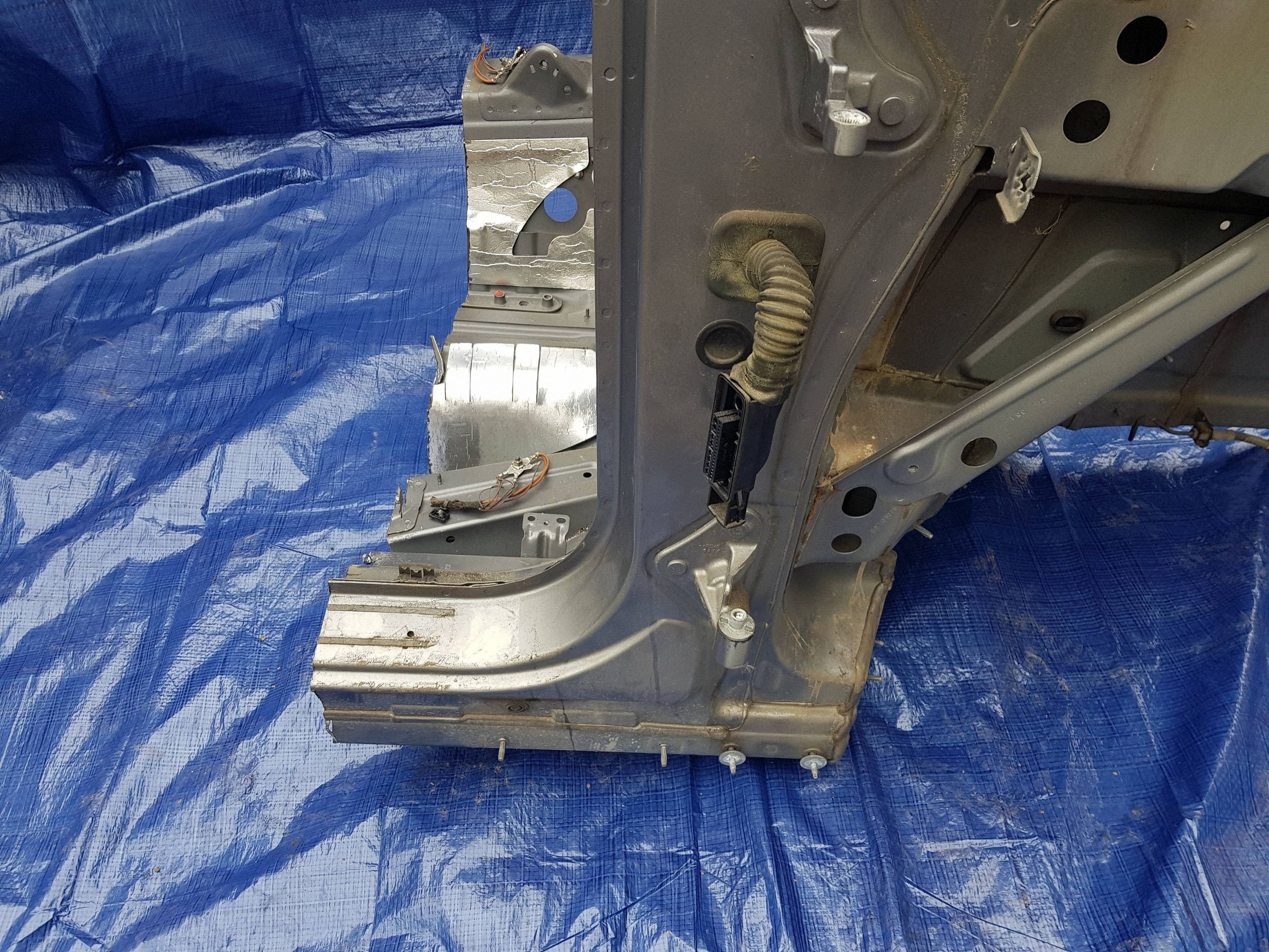 MERCEDES GL GLS ML X166 W166 quarter pillar right front 792