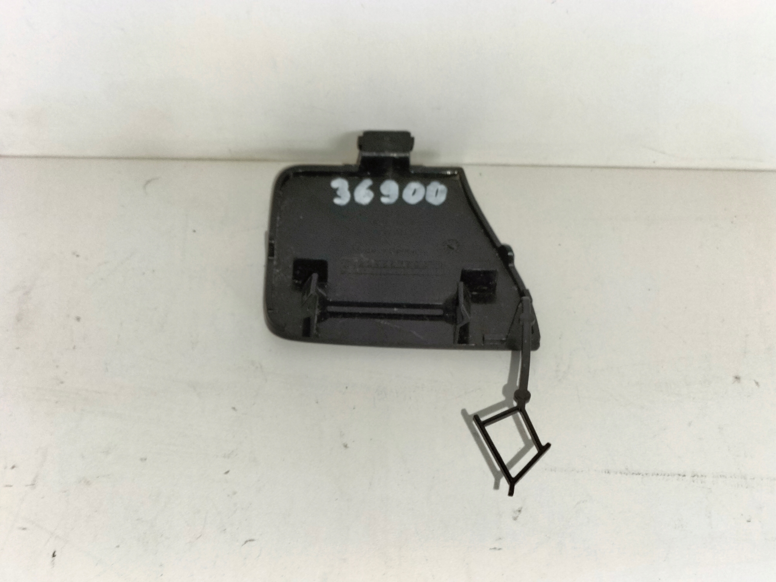 towing hook cap of a bumper front VW GOLF 8 VIII 20- R-LINE
