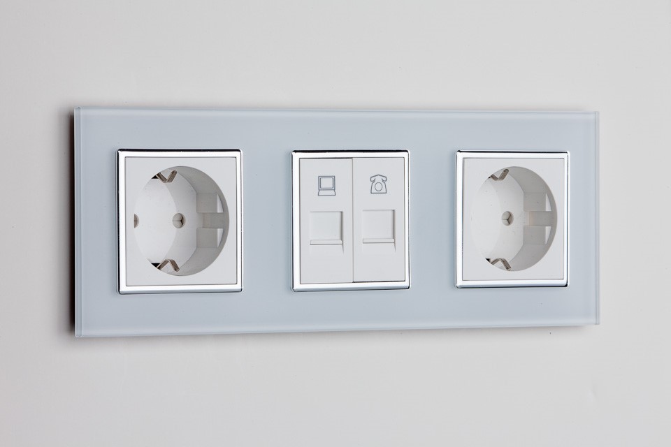 VL-C702R-61 Włącznik dotyk. LIVOLO SZKŁO NA PILOTA Kolor biały