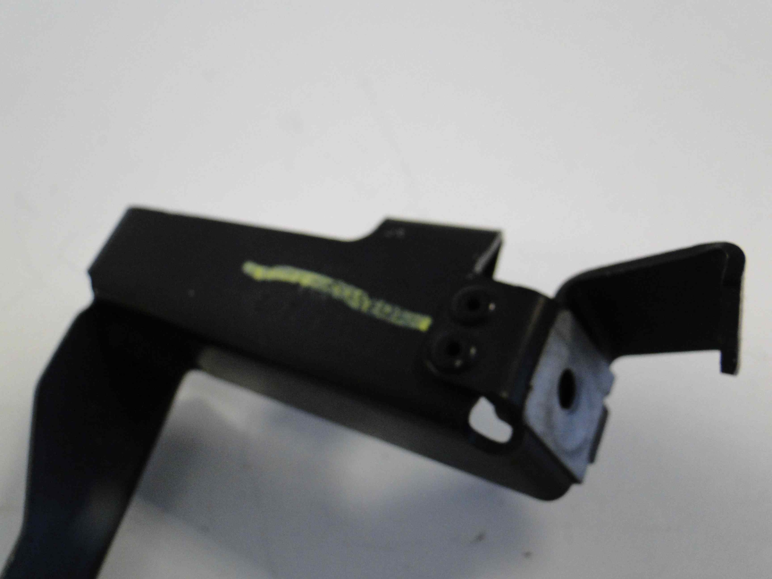 MERCEDES CLS 218 WSPORNIK OSŁONY PRAWY 63 AMG Producent części Mercedes-Benz OE