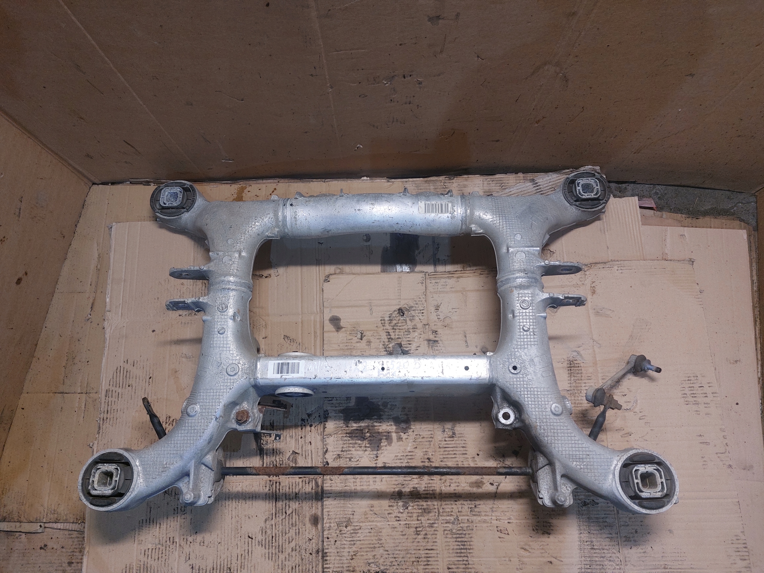 subframe axle beam rear. BMW F11 2.0D