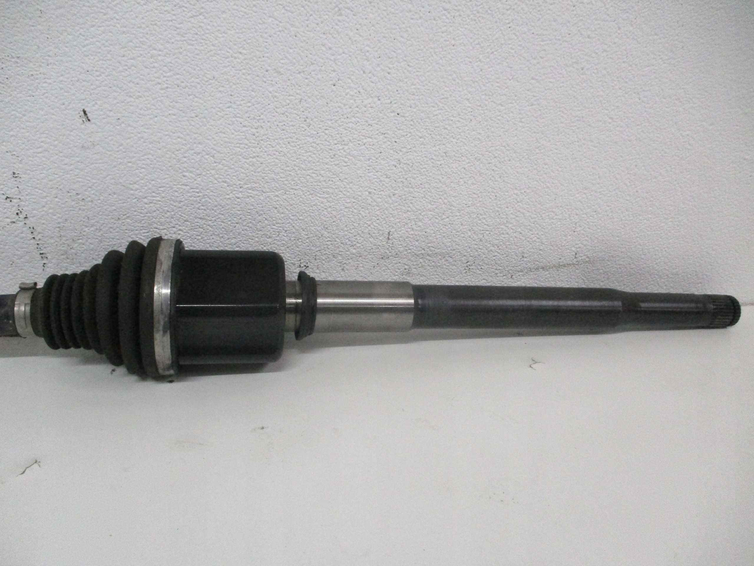 Semiasse Destro JAGUAR e PACE IPACE J9D3-4B402-AC