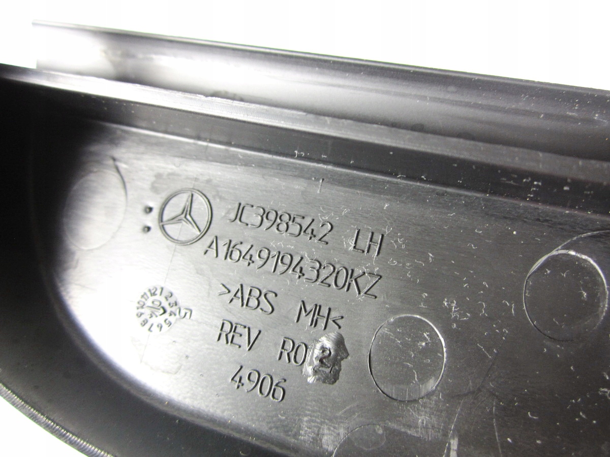 cover szyny seat left Mercedes ML W164