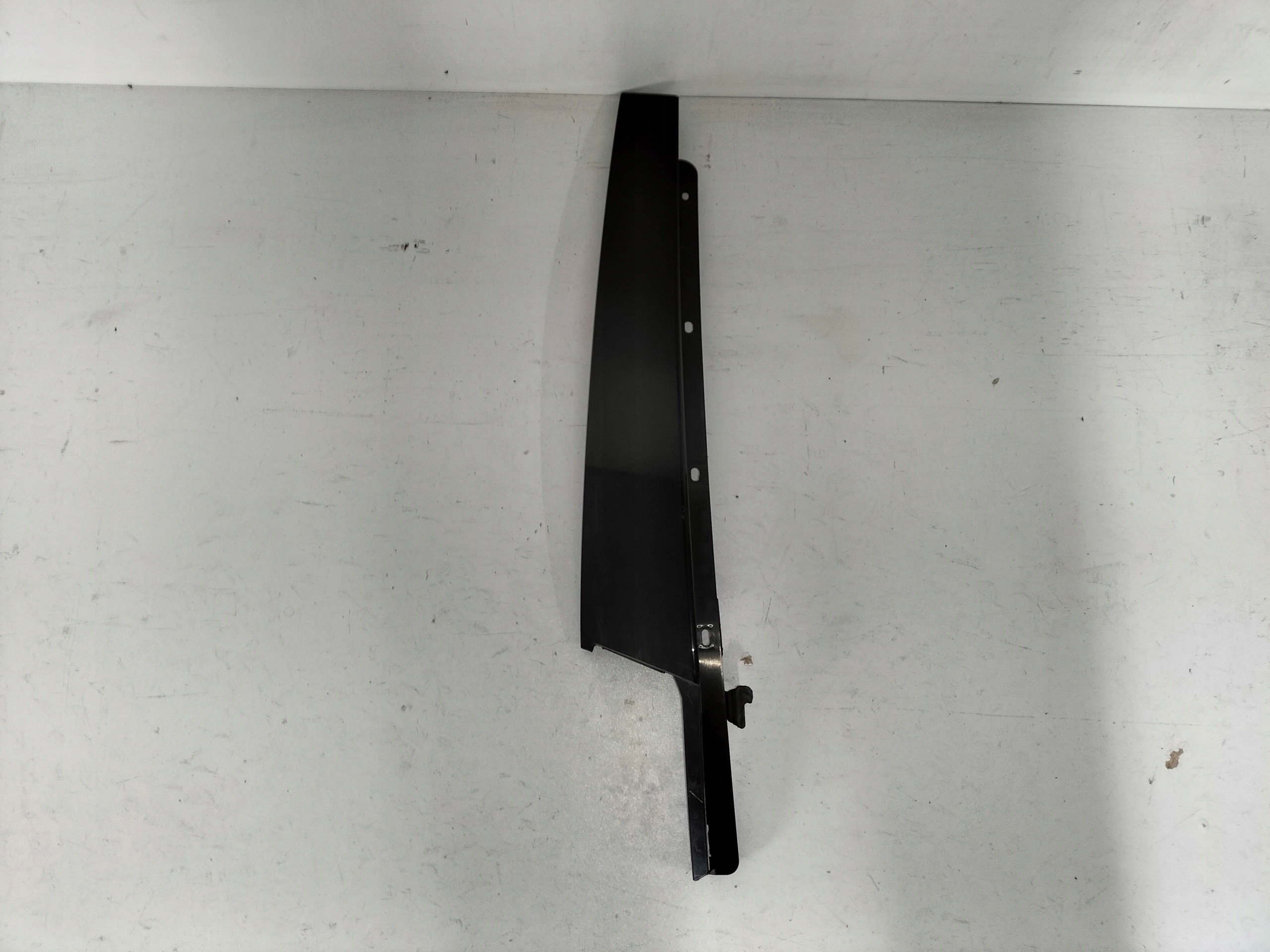 moulding door cap front right BMW 2 F46 14